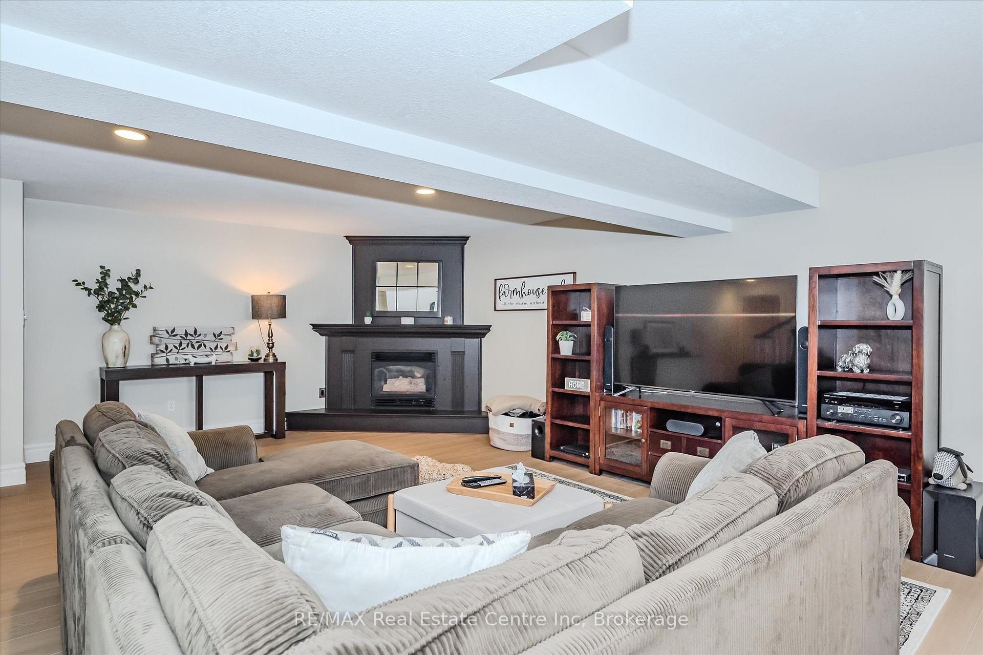 Photo 6 of 4430 10 Sideroad N, Puslinch, Crieff/Aikensville/Killean — HOMEH