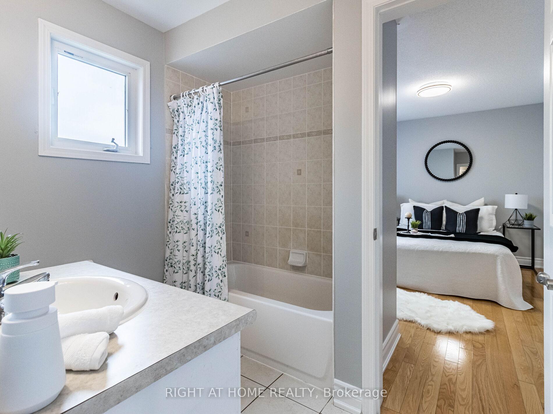 Photo 32 of 956 Ormond Drive, Oshawa, Samac — HOMEH