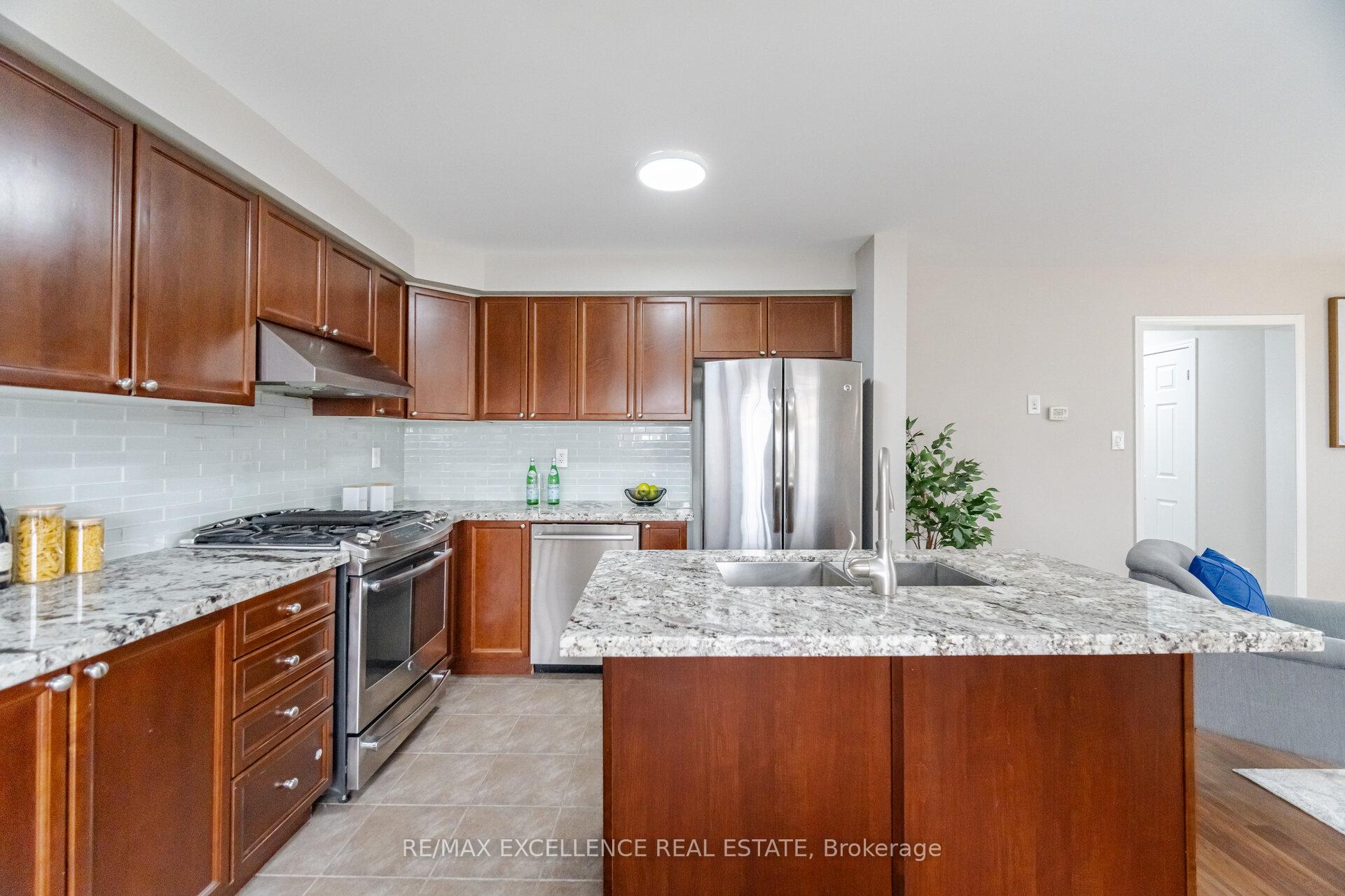 Photo 12 of 781 Howden Crescent, Milton, Coates — HOMEH