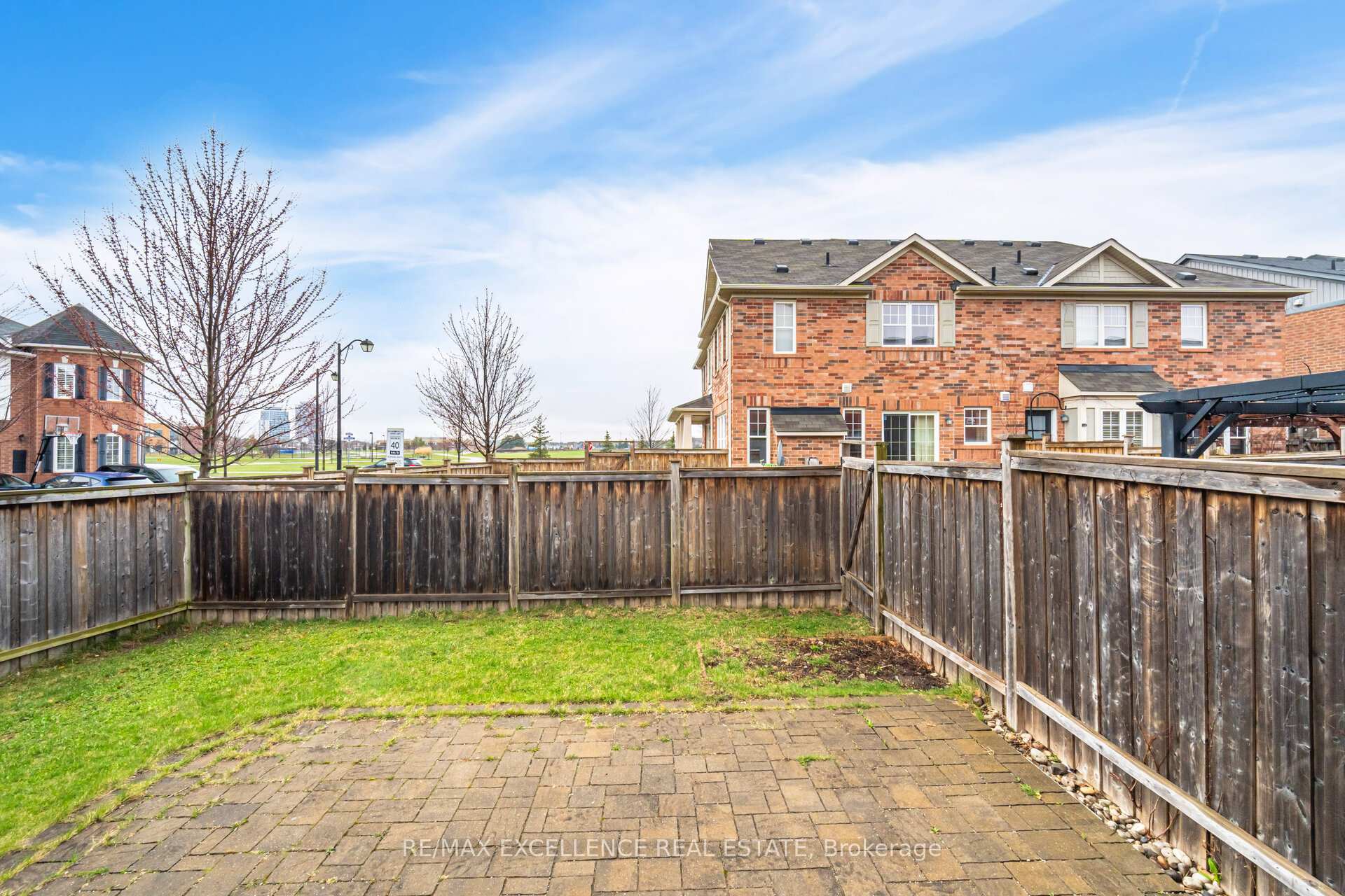 Photo 41 of 781 Howden Crescent, Milton, Coates — HOMEH