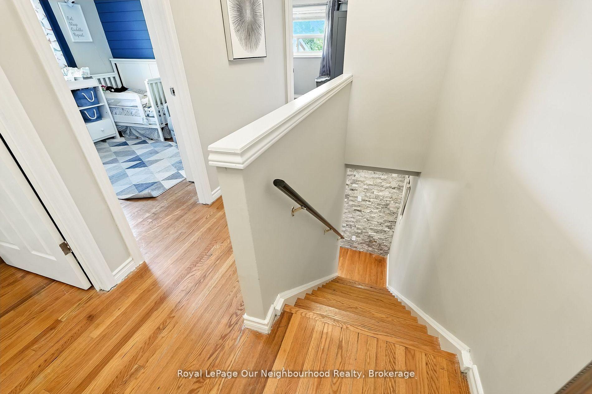 Photo 8 of 1156 Valley Court, Oshawa, Lakeview — HOMEH
