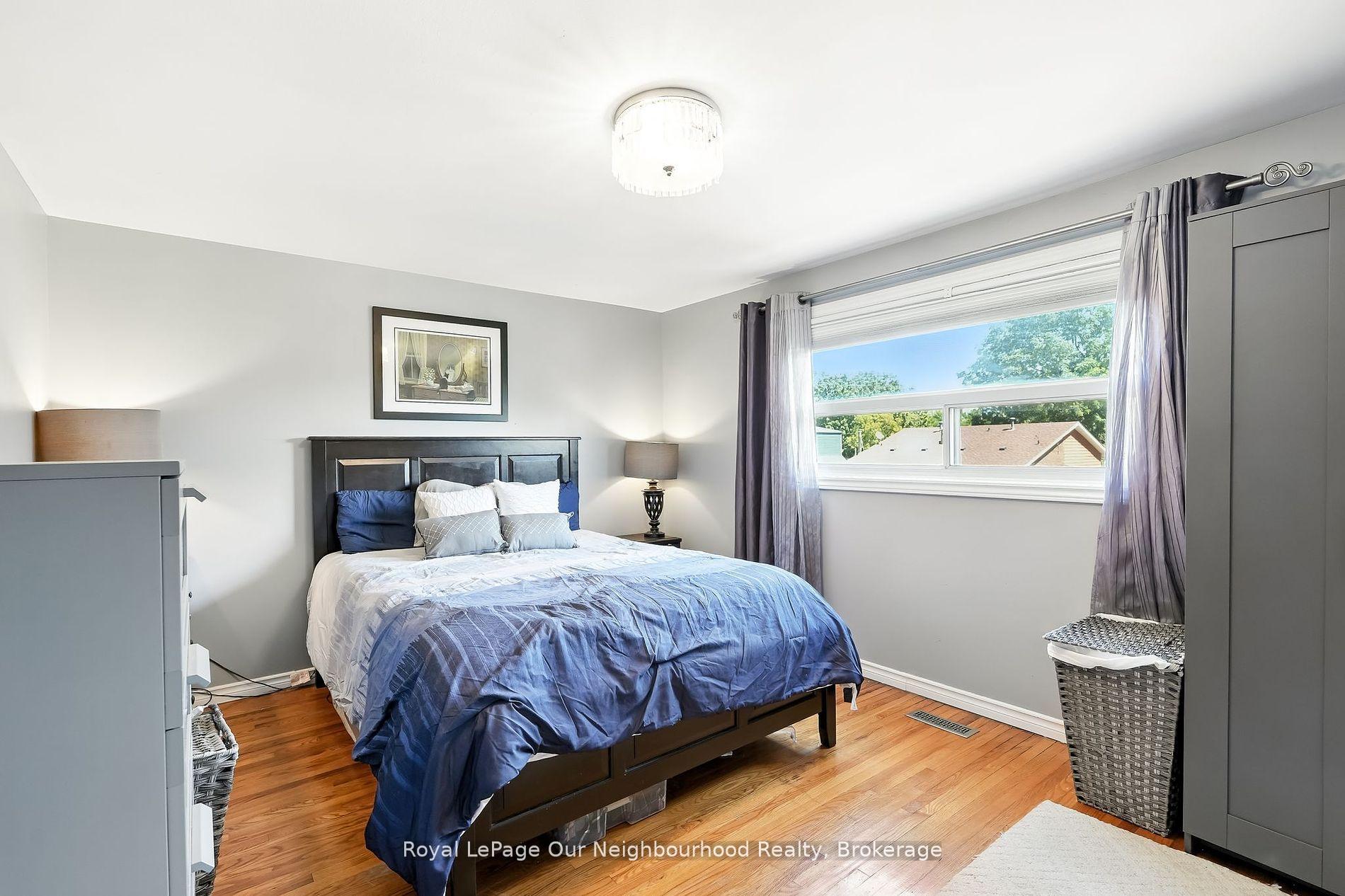 Photo 9 of 1156 Valley Court, Oshawa, Lakeview — HOMEH