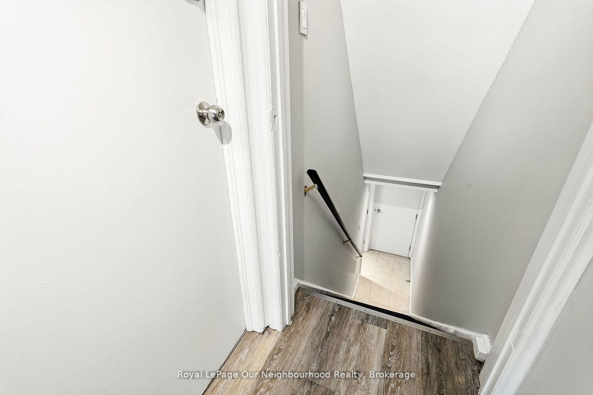 Photo 15 of 1156 Valley Court, Oshawa, Lakeview — HOMEH