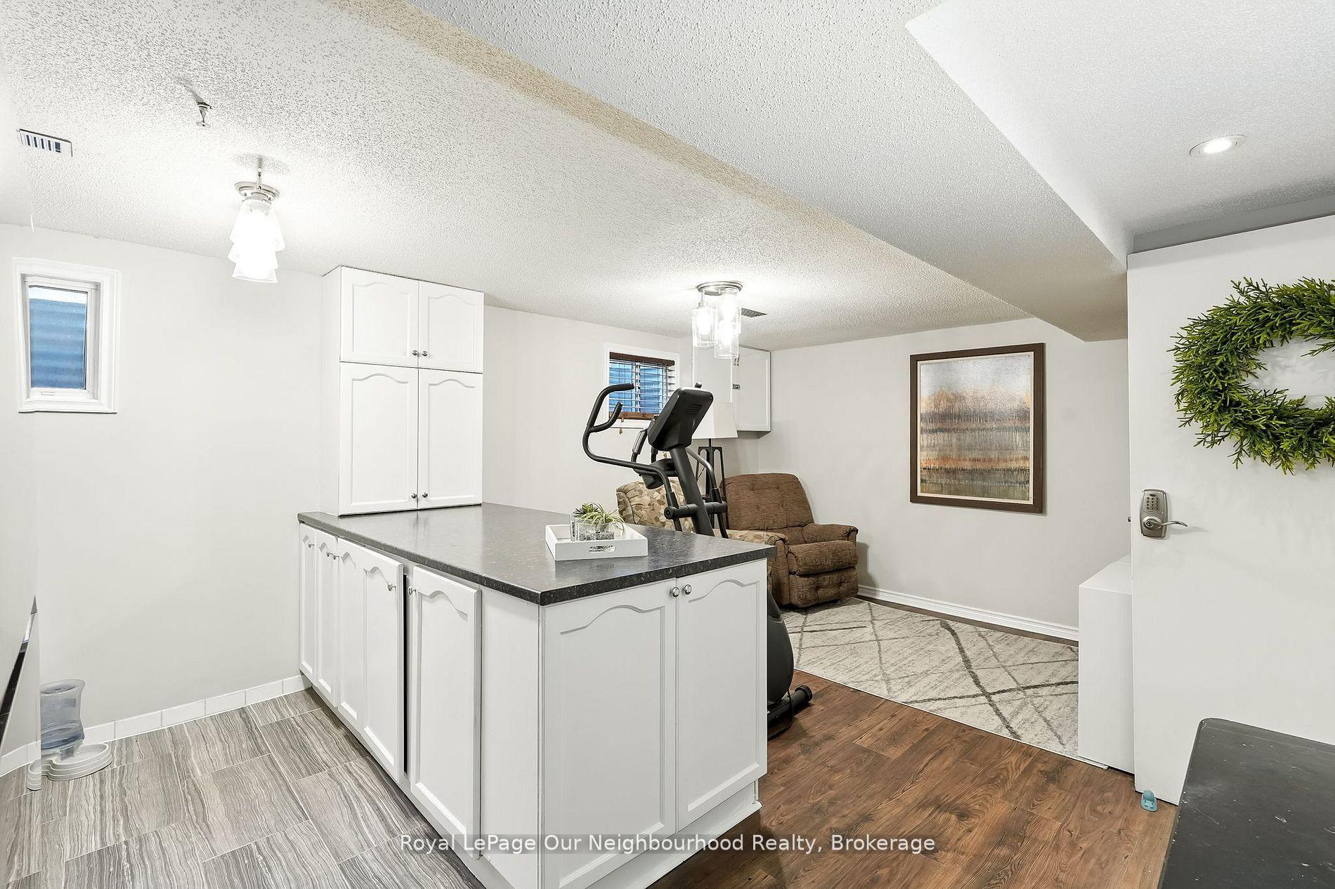 Photo 16 of 1156 Valley Court, Oshawa, Lakeview — HOMEH