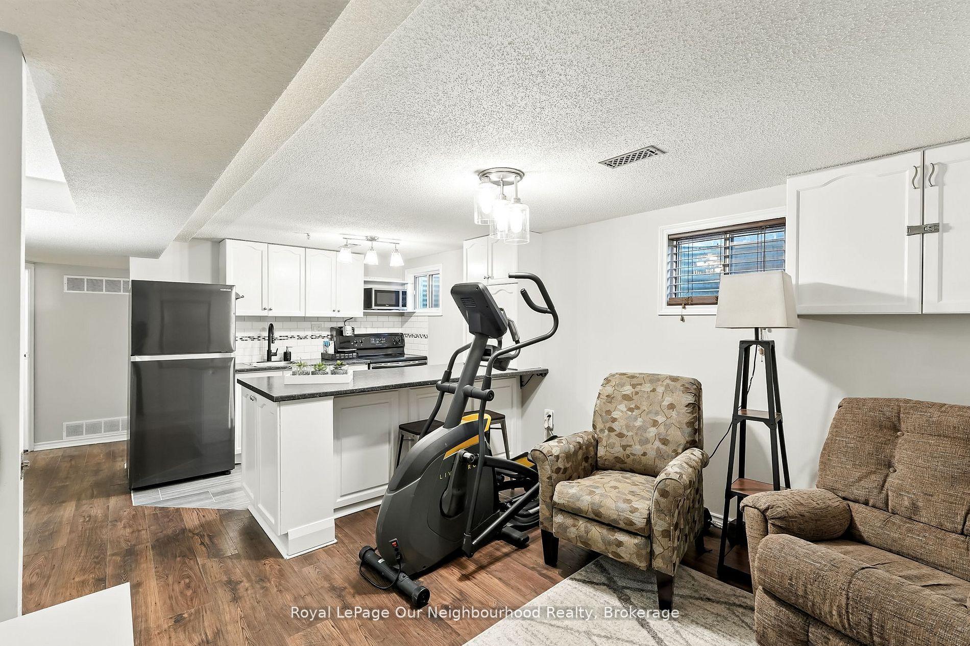 Photo 19 of 1156 Valley Court, Oshawa, Lakeview — HOMEH