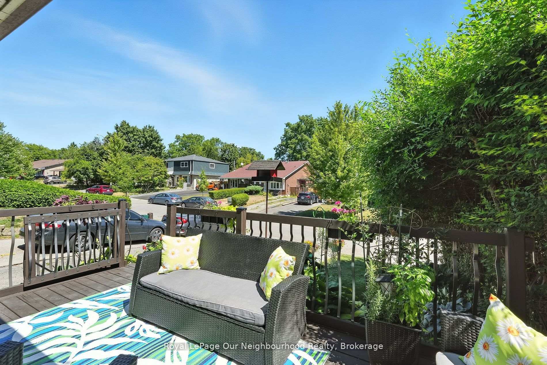 Photo 33 of 1156 Valley Court, Oshawa, Lakeview — HOMEH