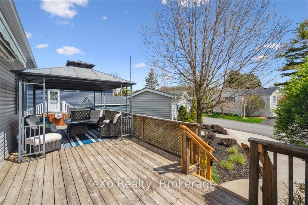 Photo 5 of 3 Trillium Beach Drive, Puslinch, Rural Puslinch East — HOMEH