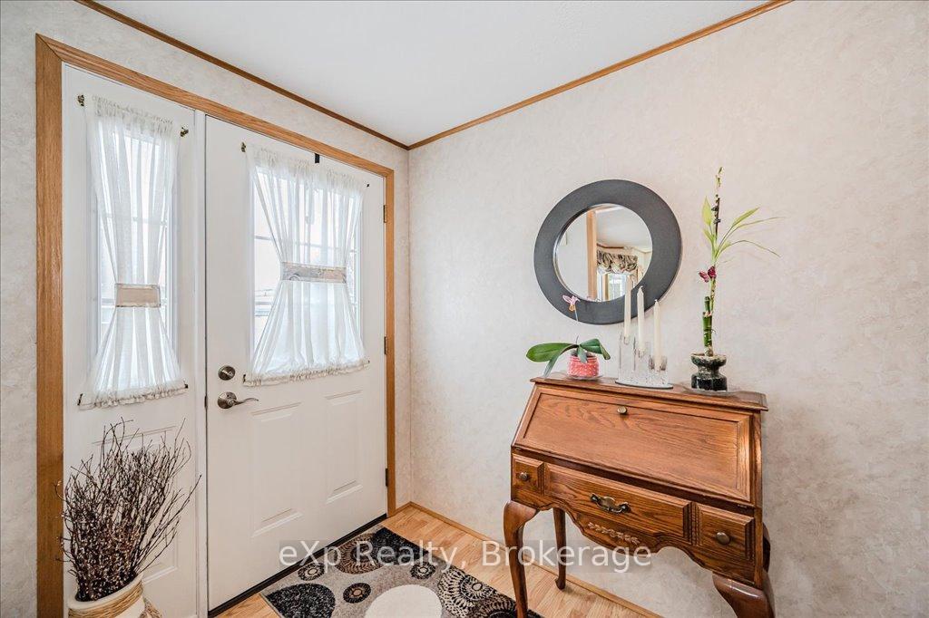Photo 8 of 3 Trillium Beach Drive, Puslinch, Rural Puslinch East — HOMEH