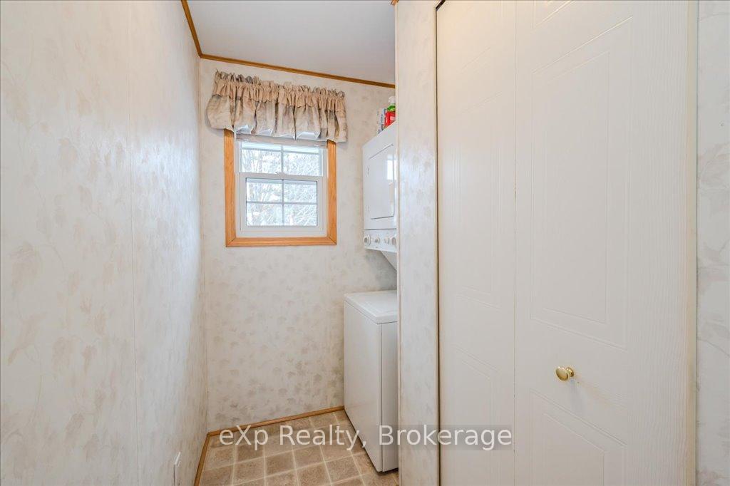 Photo 28 of 3 Trillium Beach Drive, Puslinch, Rural Puslinch East — HOMEH