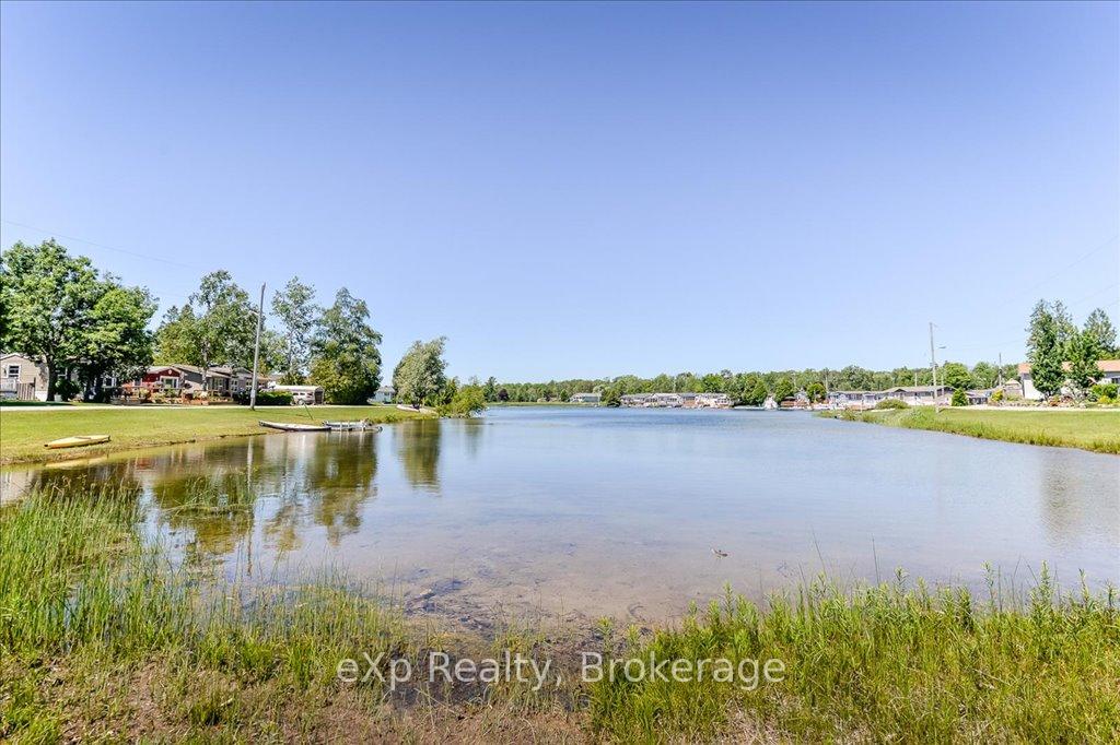 Photo 34 of 3 Trillium Beach Drive, Puslinch, Rural Puslinch East — HOMEH