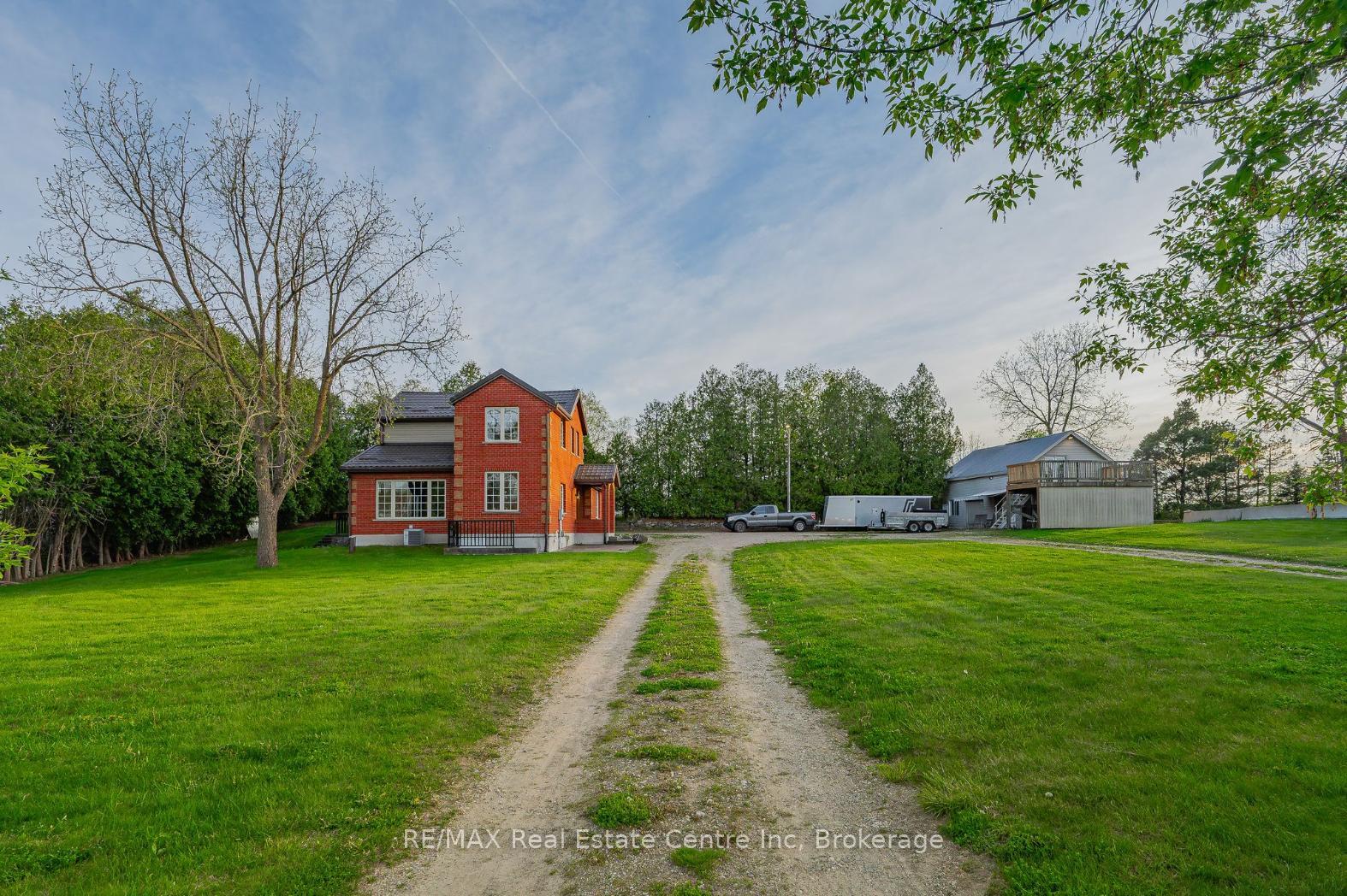 Photo 2 of 4 Brock Road N, Puslinch, Aberfoyle — HOMEH