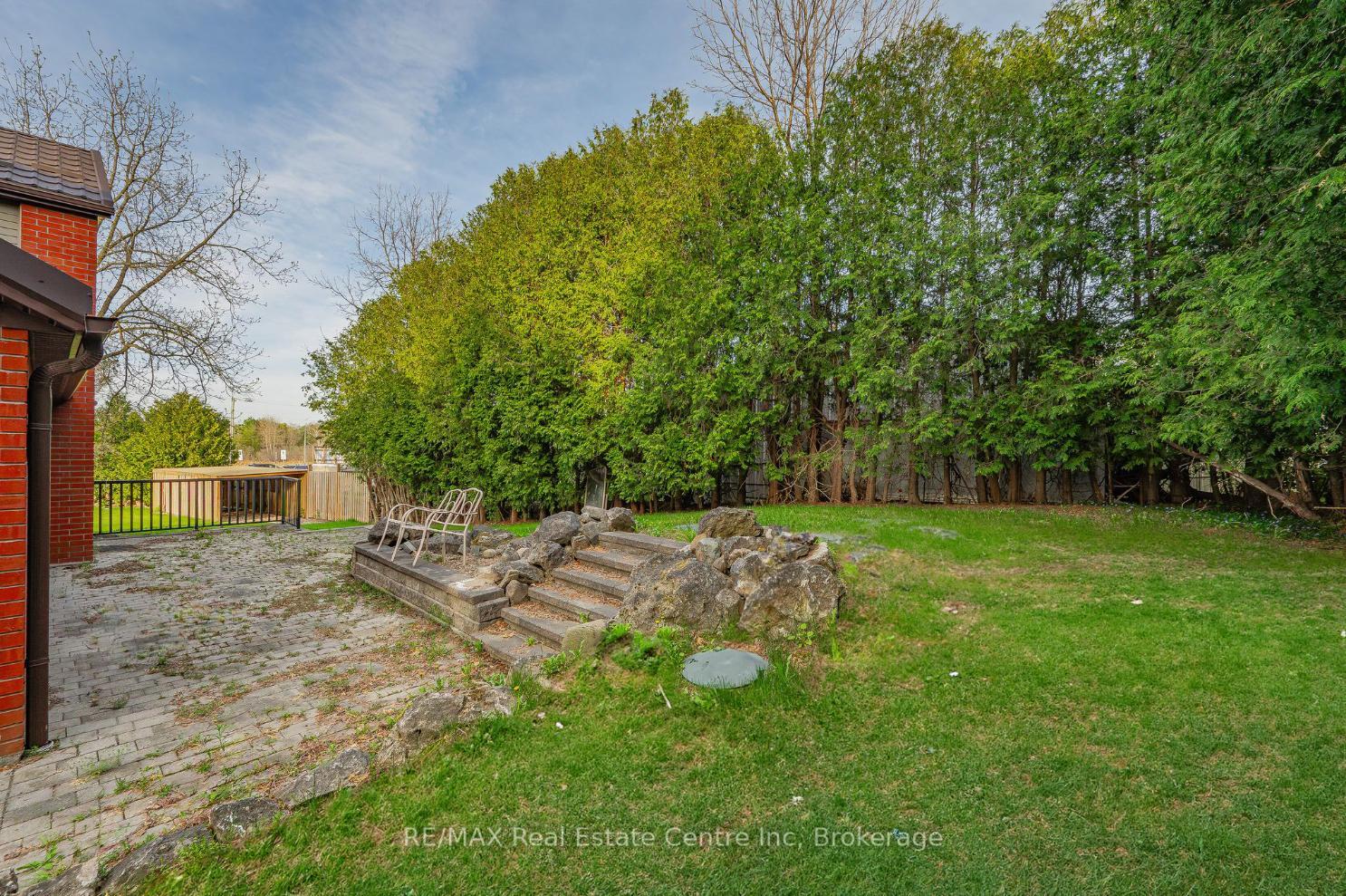 Photo 20 of 4 Brock Road N, Puslinch, Aberfoyle — HOMEH