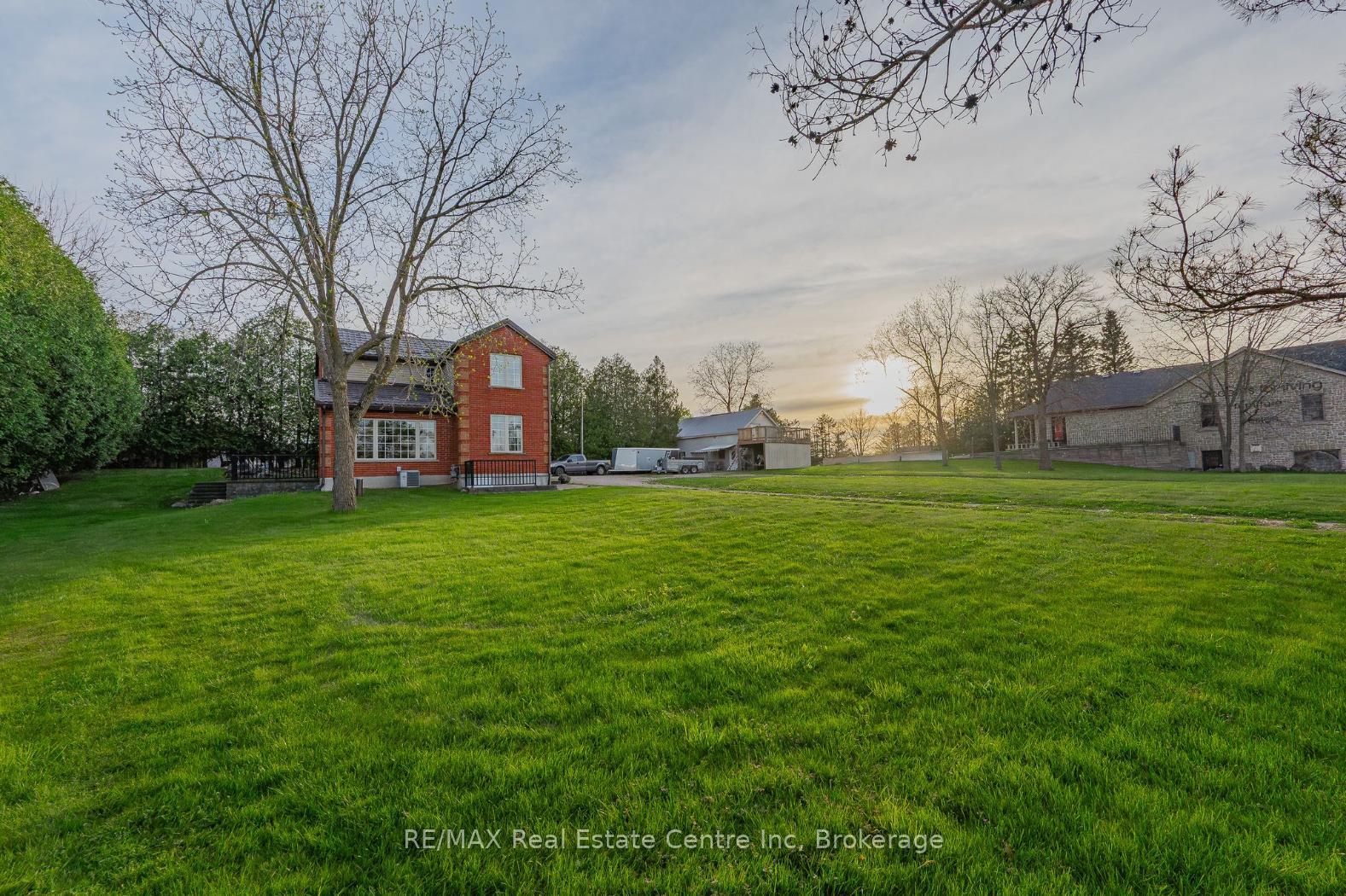 Photo 27 of 4 Brock Road N, Puslinch, Aberfoyle — HOMEH