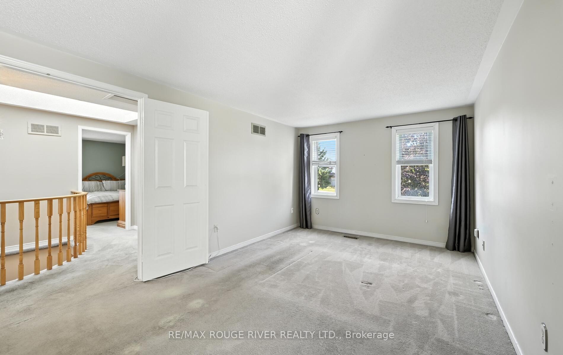 Photo 21 of 575 Dunrobin Court, Oshawa, McLaughlin — HOMEH