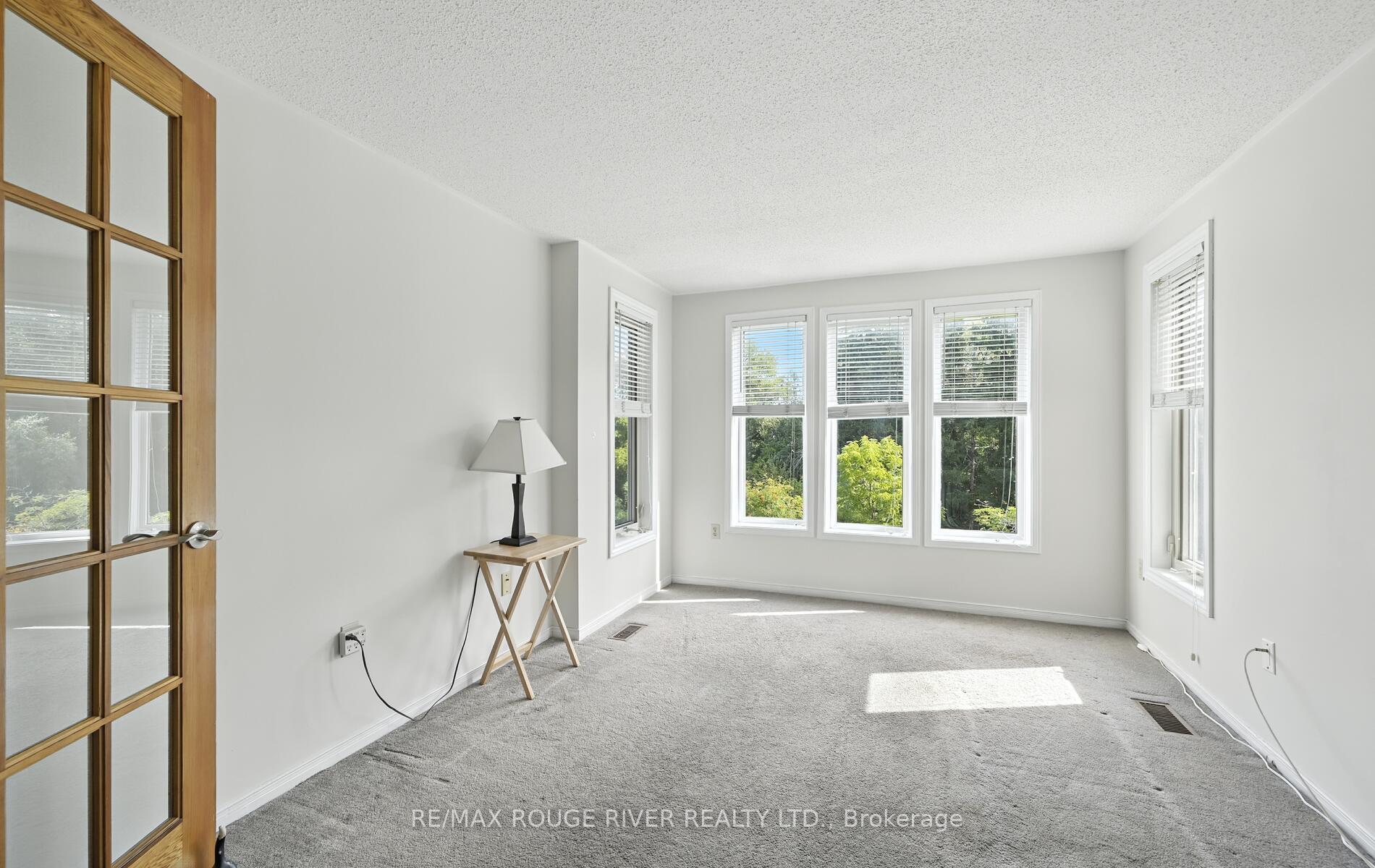 Photo 26 of 575 Dunrobin Court, Oshawa, McLaughlin — HOMEH