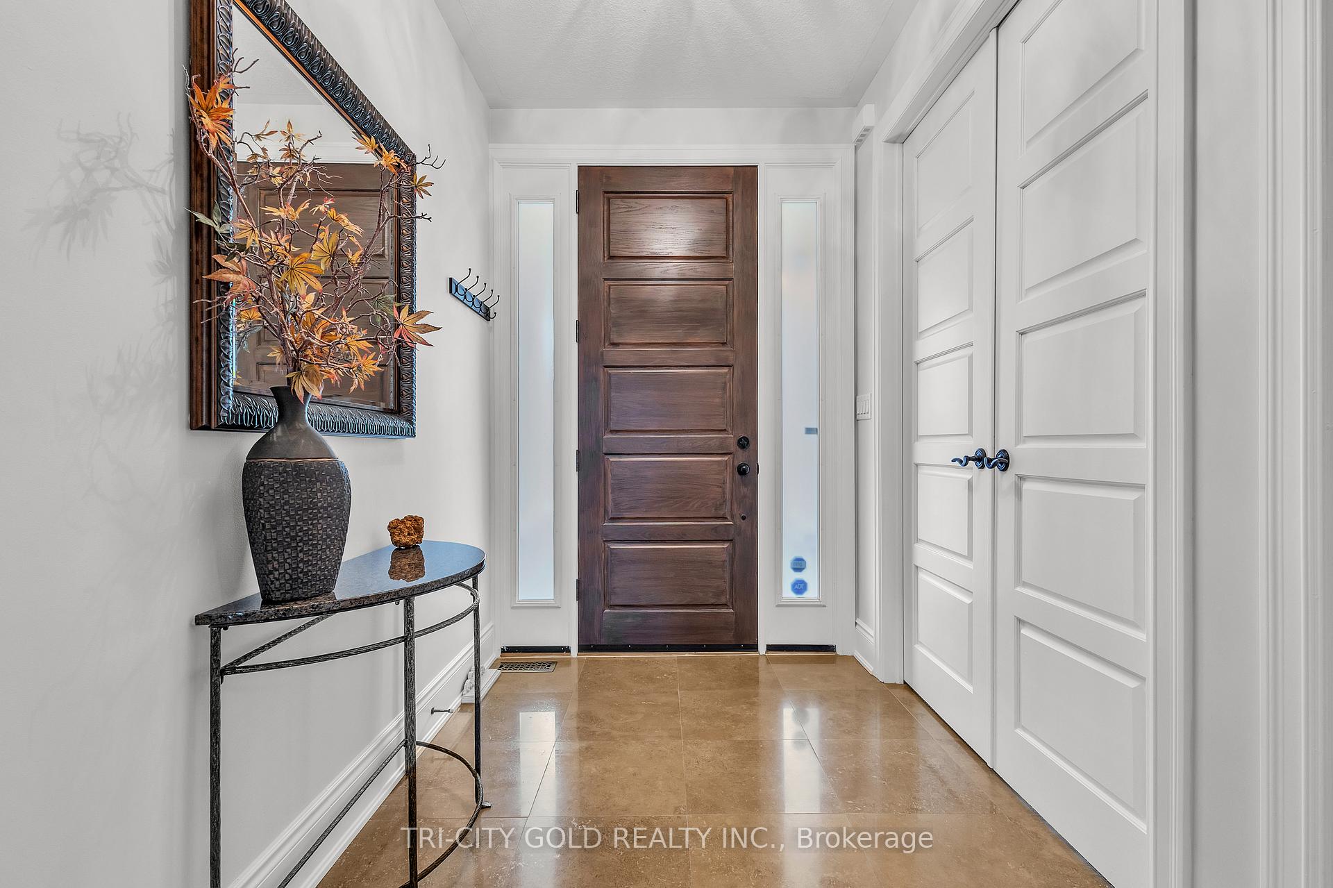 Photo 5 of 153 Aberfoyle Mill Crescent, Puslinch, Aberfoyle — HOMEH