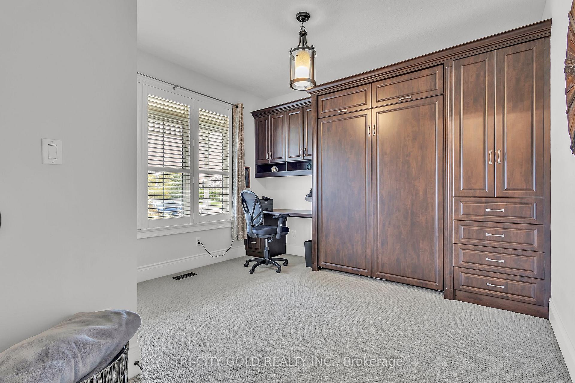 Photo 17 of 153 Aberfoyle Mill Crescent, Puslinch, Aberfoyle — HOMEH