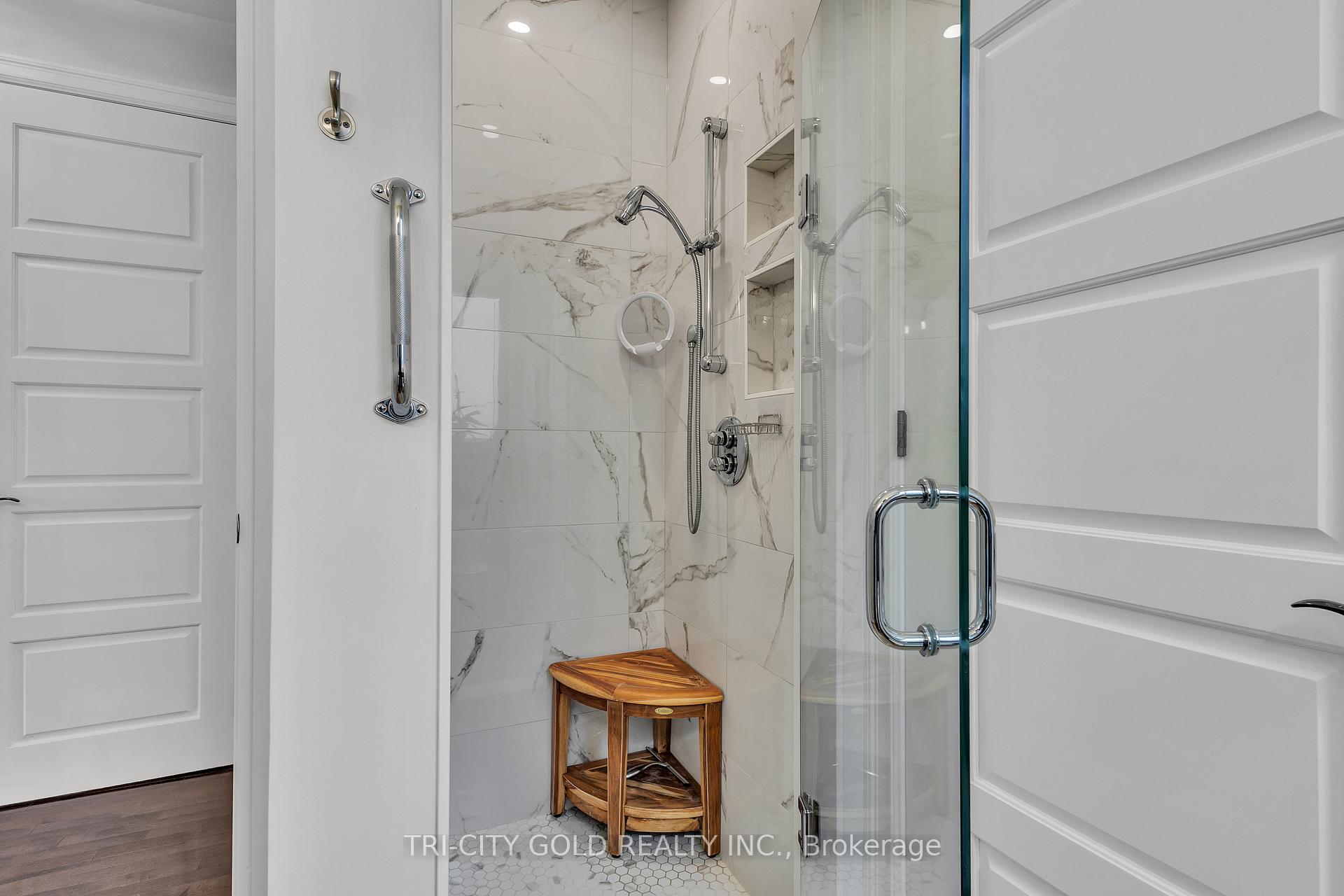 Photo 19 of 153 Aberfoyle Mill Crescent, Puslinch, Aberfoyle — HOMEH
