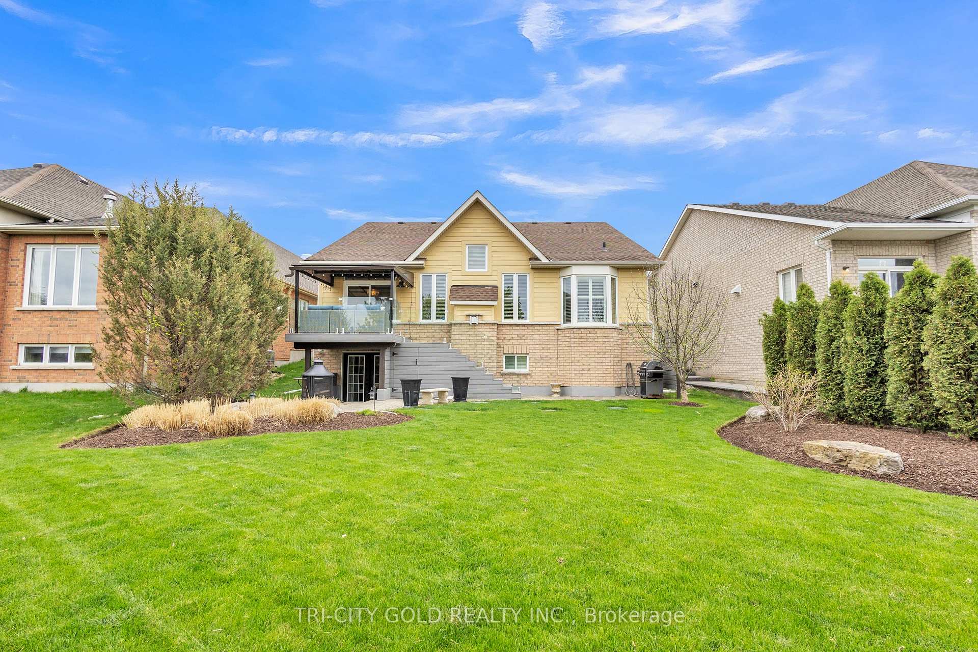 Photo 35 of 153 Aberfoyle Mill Crescent, Puslinch, Aberfoyle — HOMEH