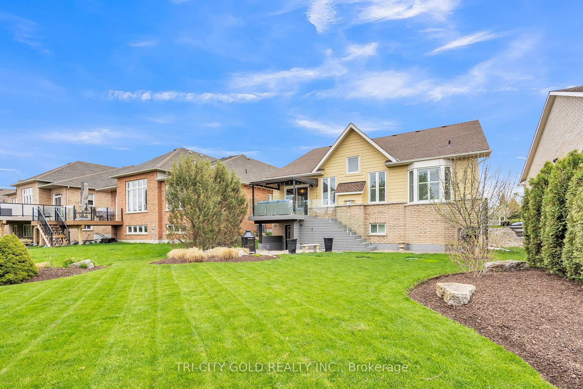 Photo 36 of 153 Aberfoyle Mill Crescent, Puslinch, Aberfoyle — HOMEH