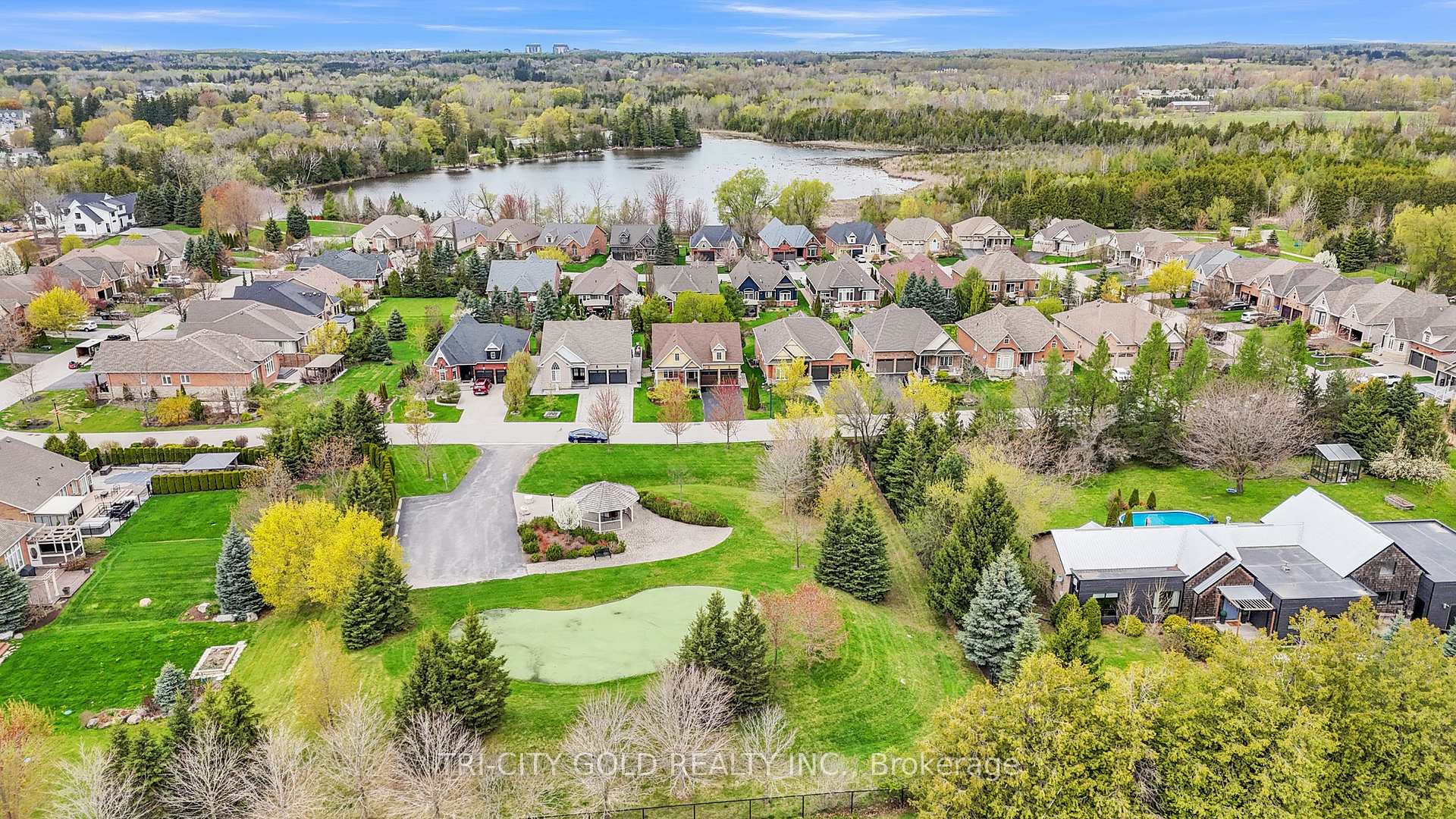 Photo 39 of 153 Aberfoyle Mill Crescent, Puslinch, Aberfoyle — HOMEH