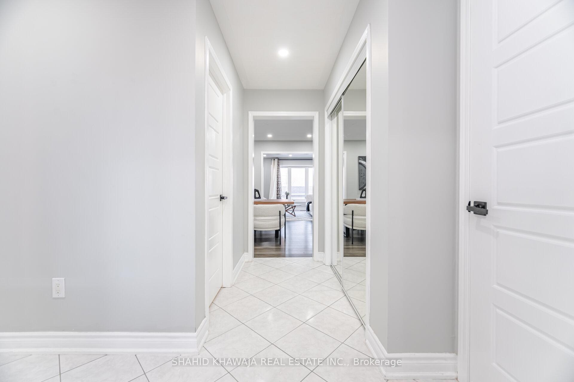 Photo 4 of 458 Pozbou Crescent, Milton, Willmott — HOMEH