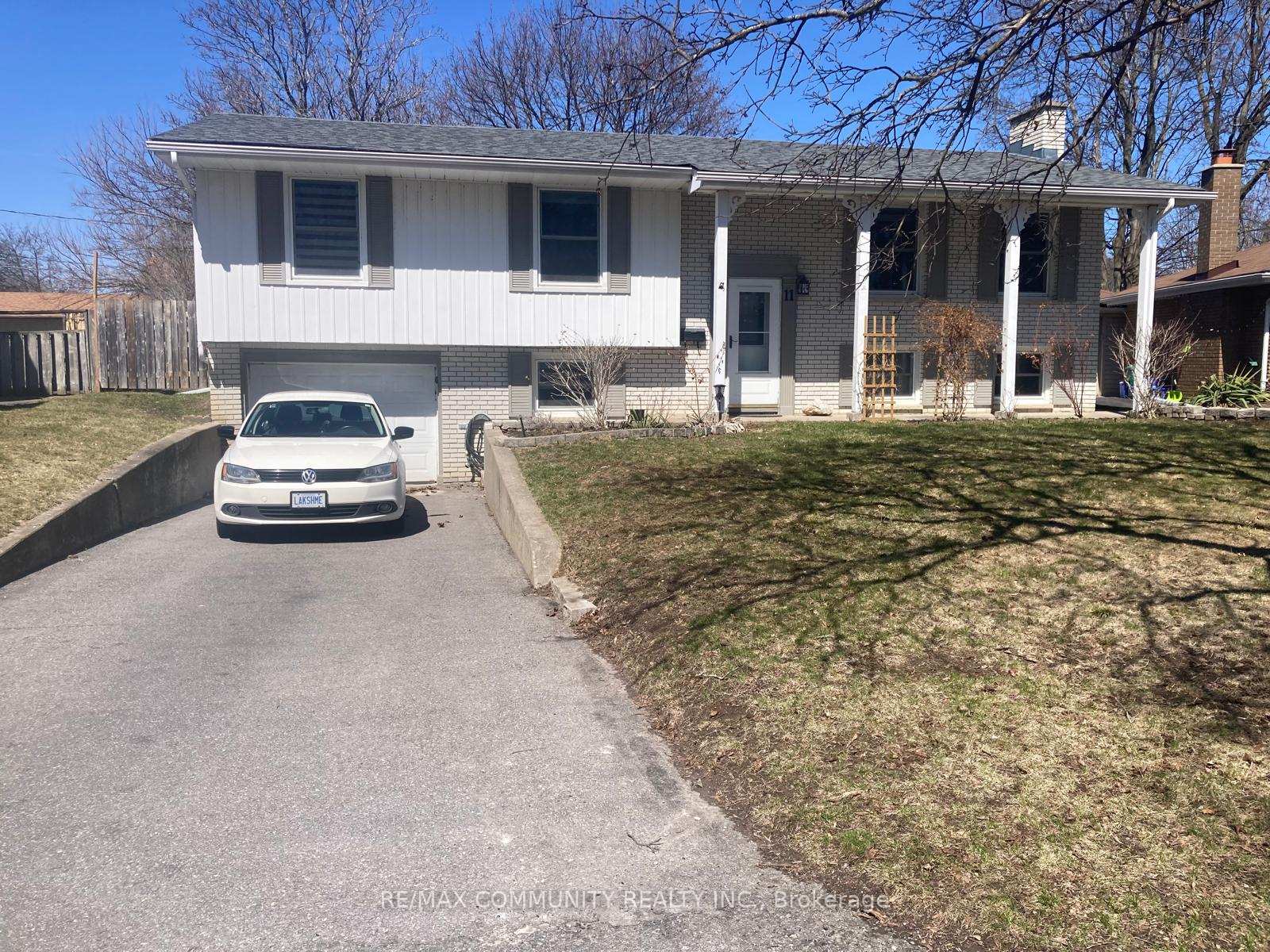 Photo 1 of 11 Hillside Crescent, Quinte West, Trenton Ward — HOMEH