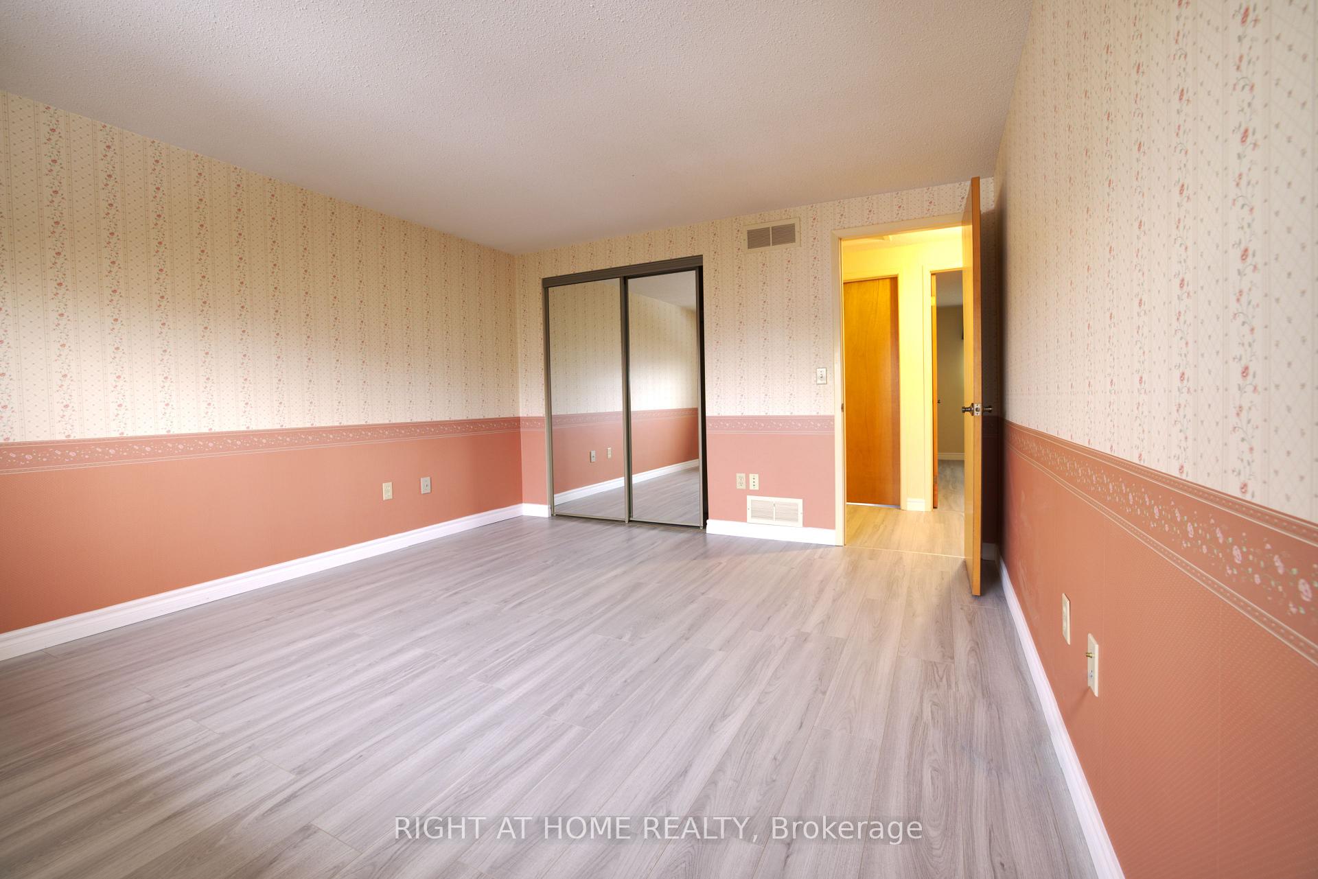 Photo 6 of 269 Athabasca Street, Oshawa, Donevan — HOMEH