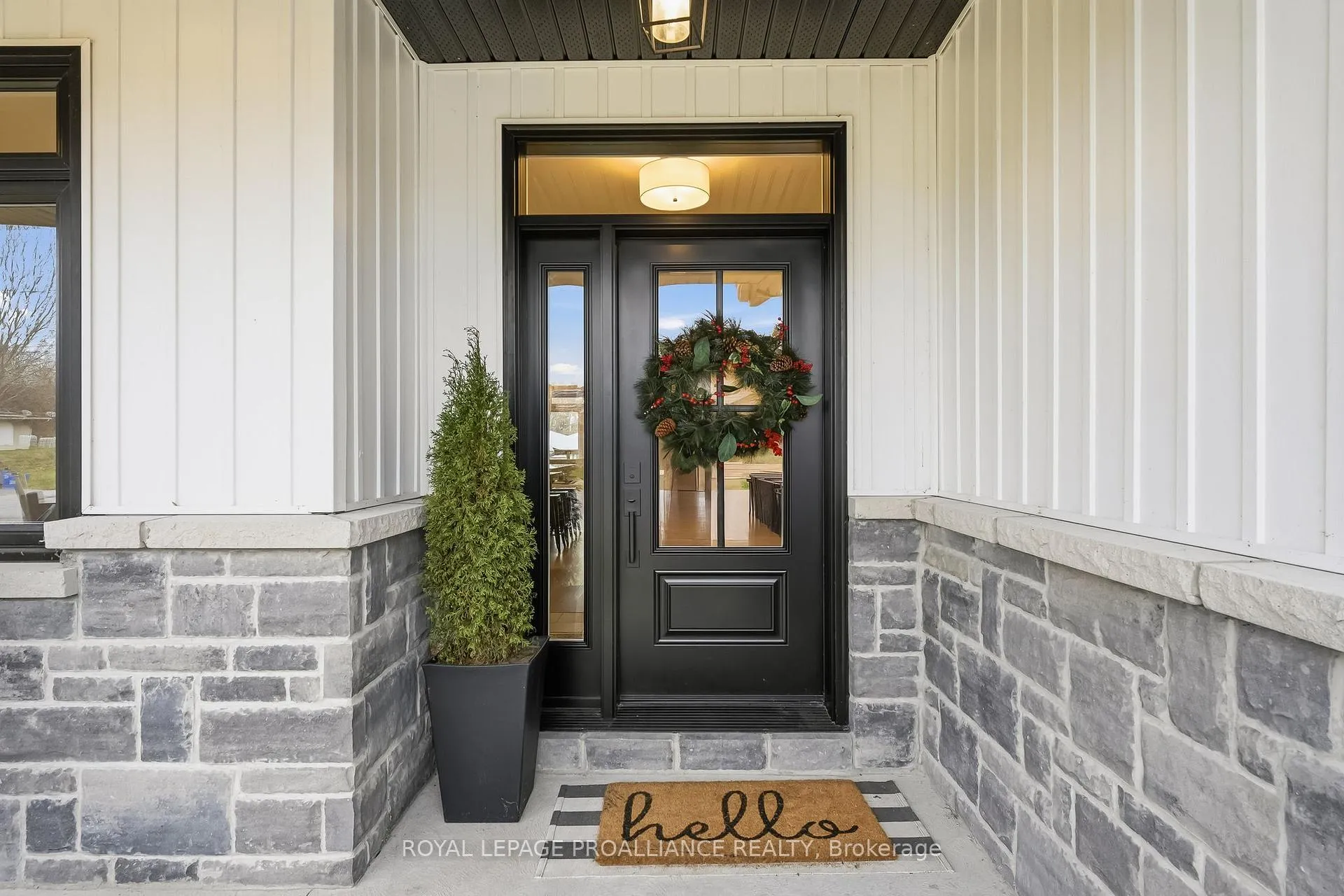 Photo 4 of 5 Hillcrest Drive, Quinte West, Murray Ward — HOMEH