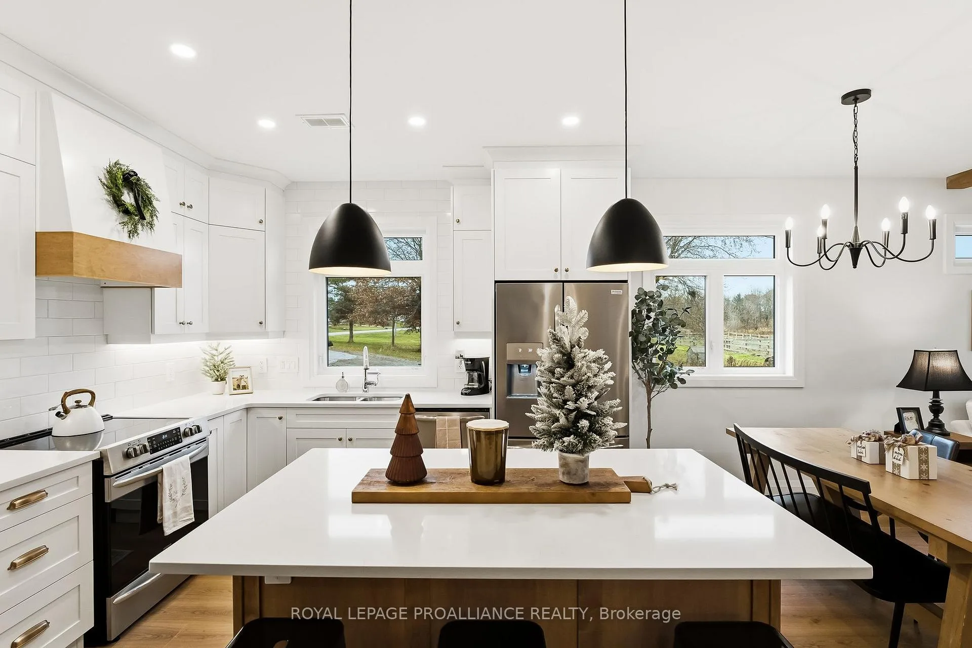 Photo 11 of 5 Hillcrest Drive, Quinte West, Murray Ward — HOMEH