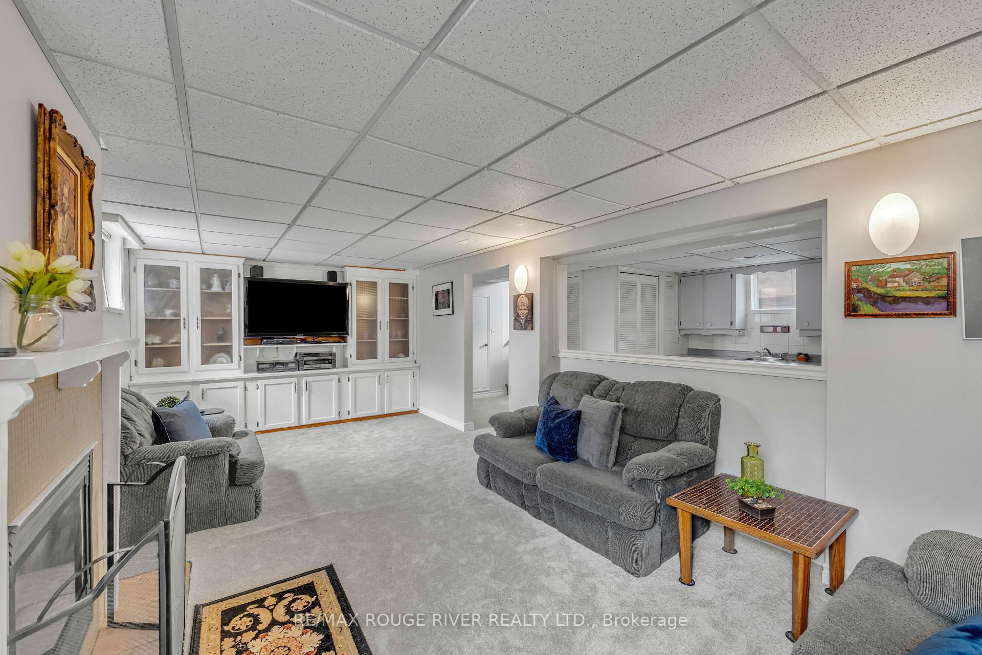 Photo 16 of 686 Perry Crescent, Oshawa, Vanier — HOMEH