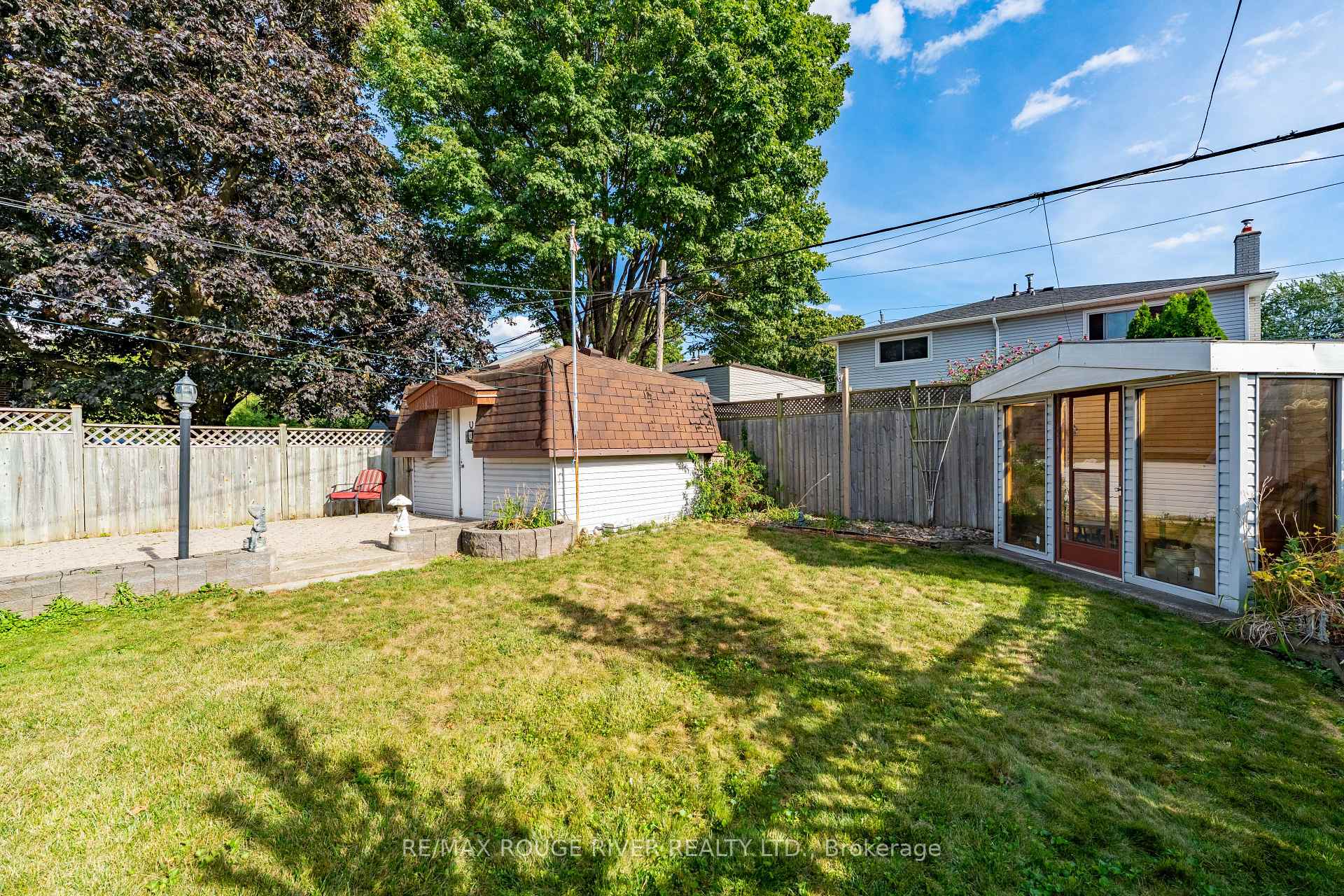 Photo 27 of 686 Perry Crescent, Oshawa, Vanier — HOMEH