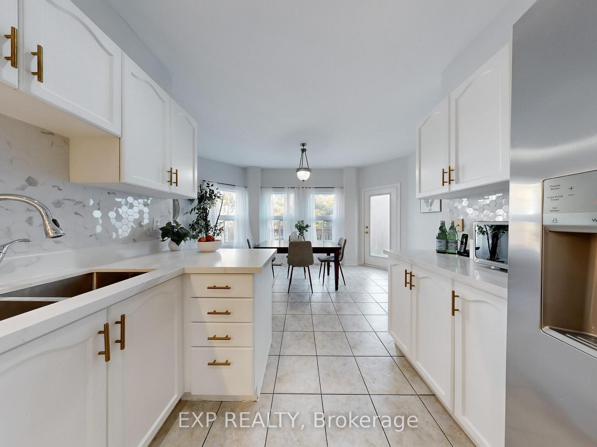 Photo 7 of 1151 Gossamer Drive, Pickering, Liverpool — HOMEH