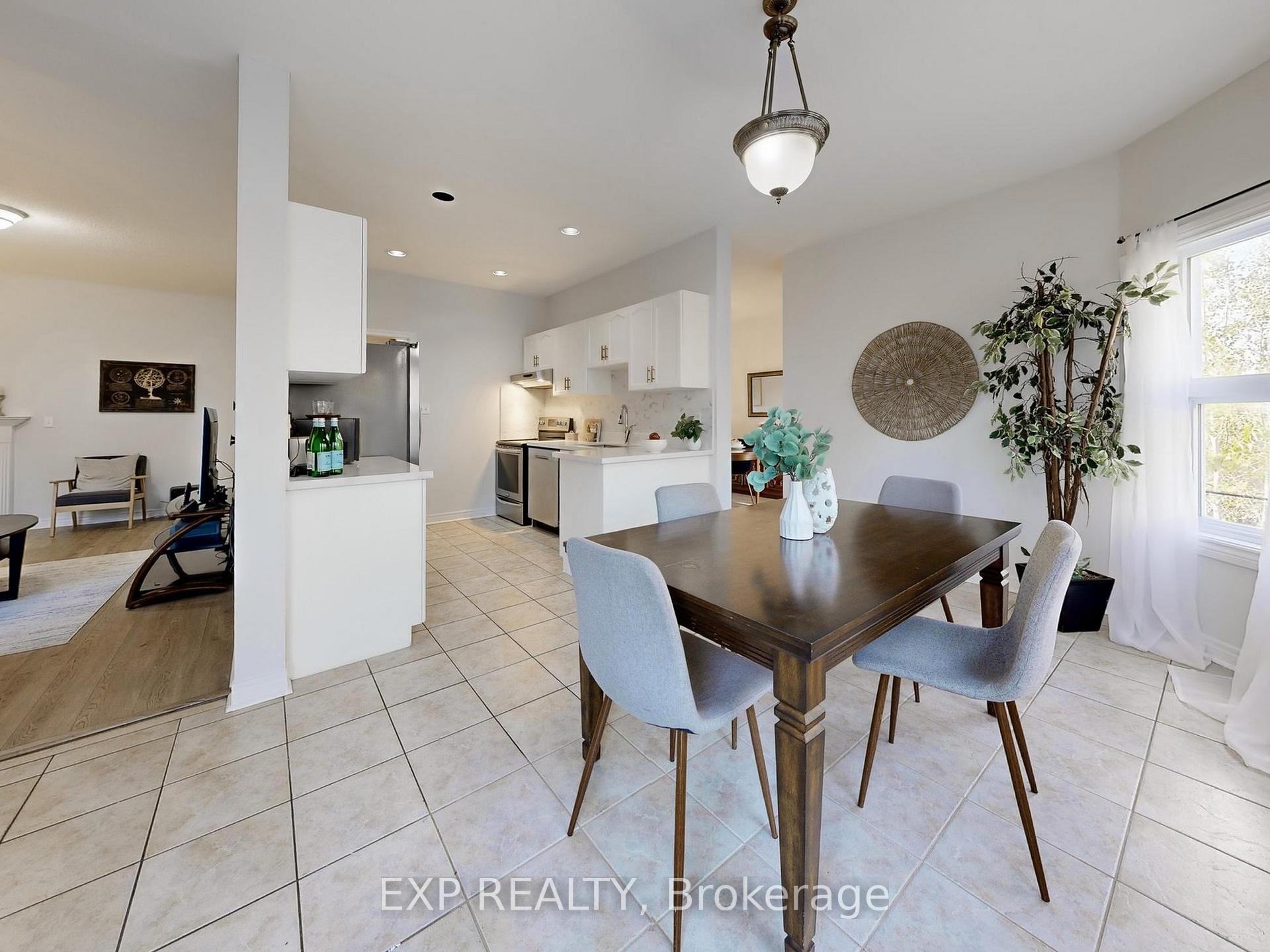Photo 9 of 1151 Gossamer Drive, Pickering, Liverpool — HOMEH