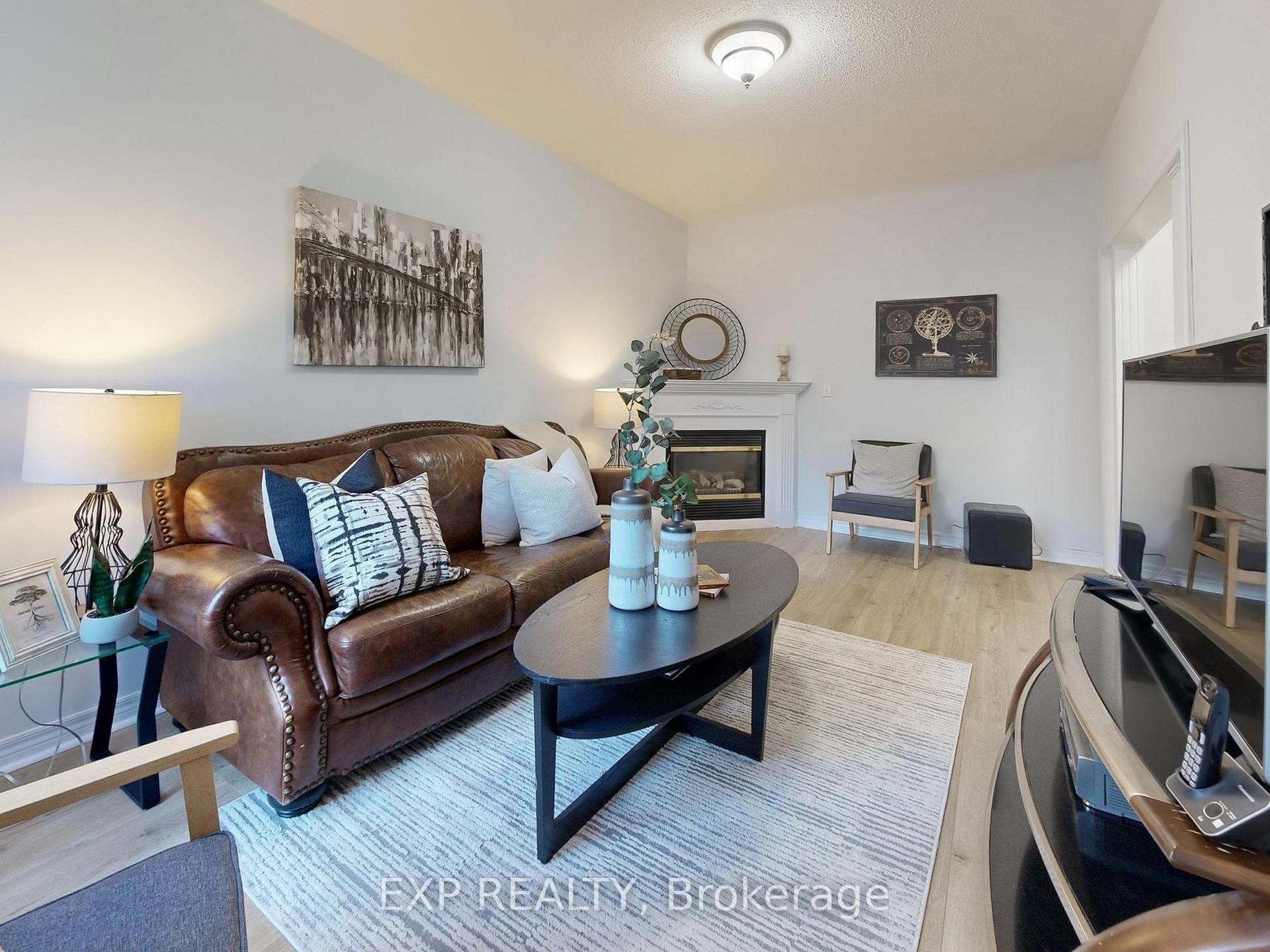 Photo 10 of 1151 Gossamer Drive, Pickering, Liverpool — HOMEH