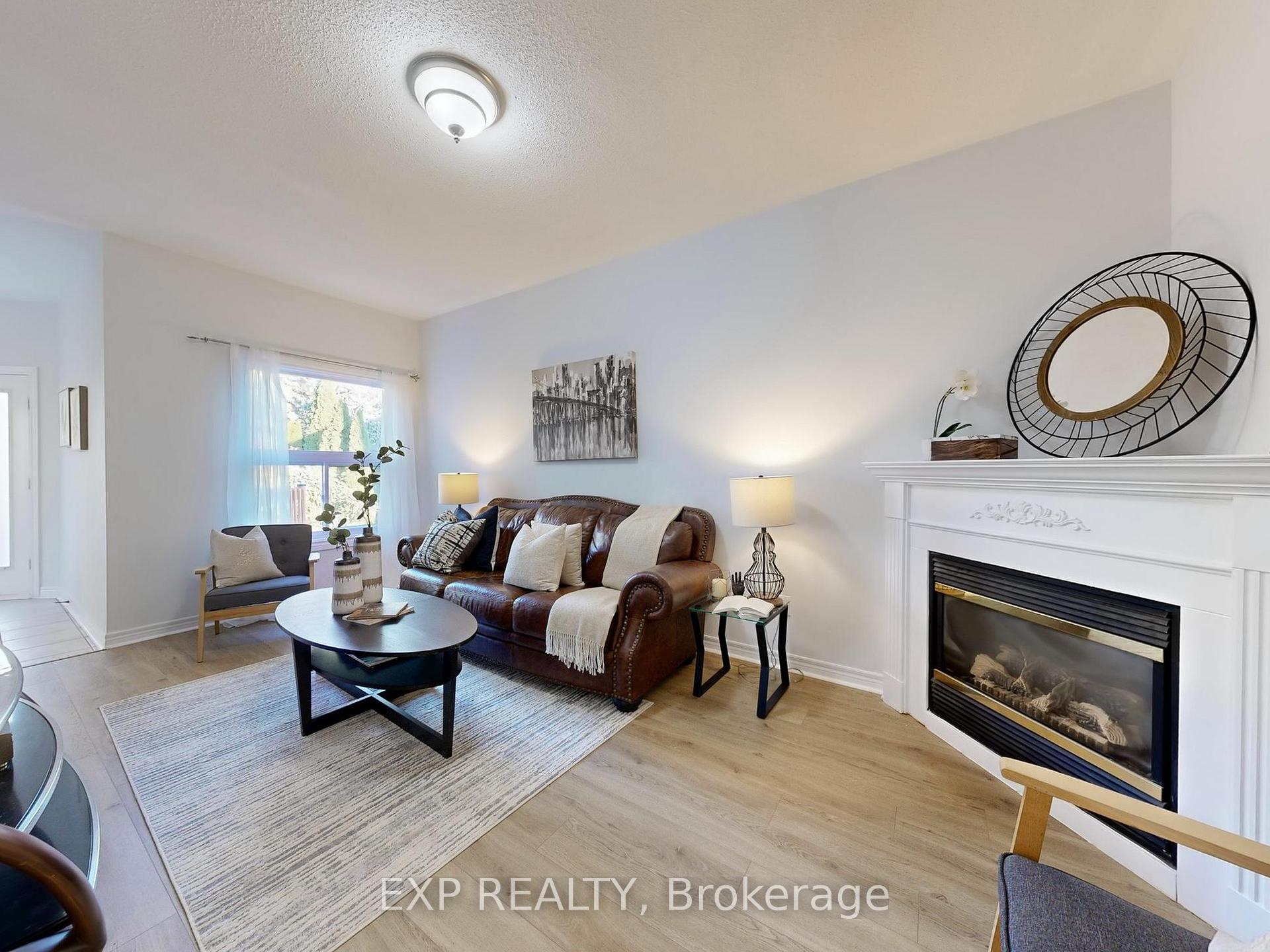 Photo 11 of 1151 Gossamer Drive, Pickering, Liverpool — HOMEH