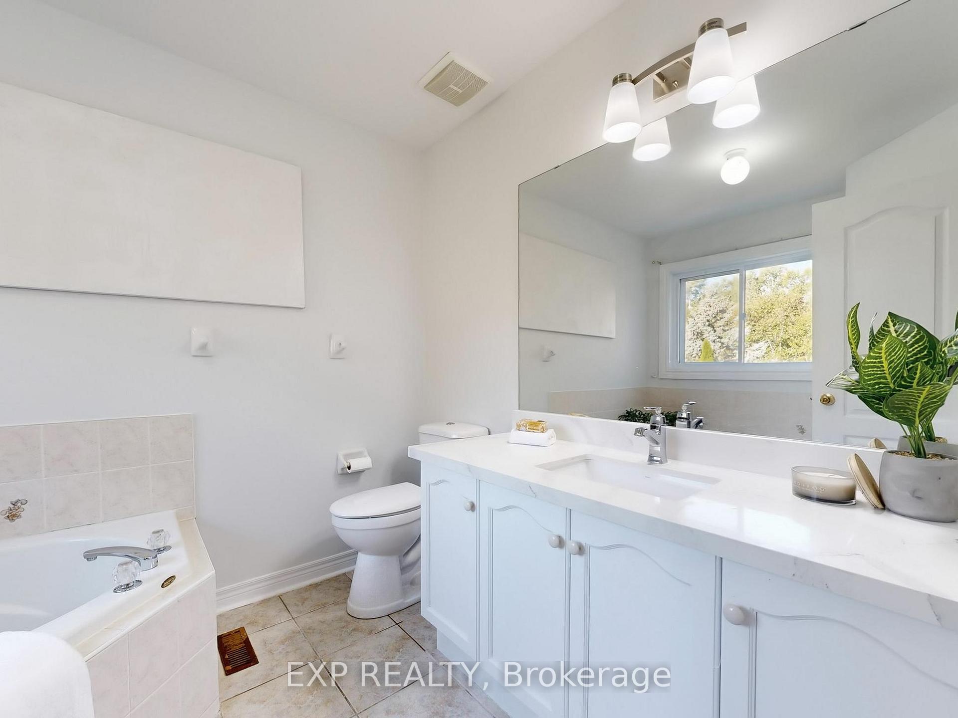 Photo 15 of 1151 Gossamer Drive, Pickering, Liverpool — HOMEH