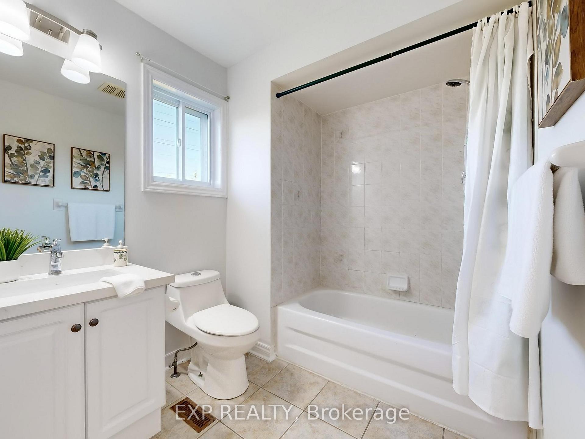 Photo 20 of 1151 Gossamer Drive, Pickering, Liverpool — HOMEH