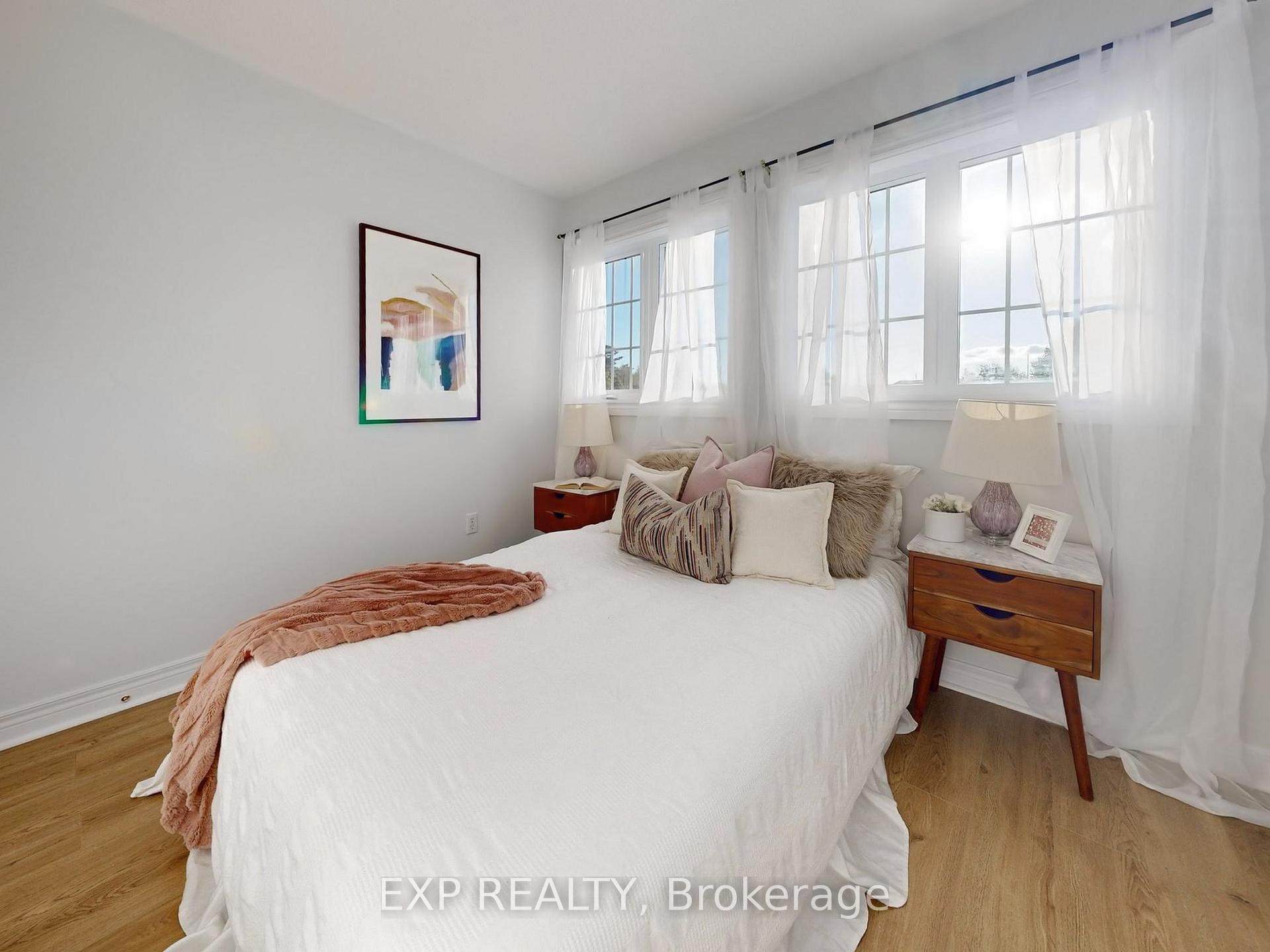 Photo 21 of 1151 Gossamer Drive, Pickering, Liverpool — HOMEH