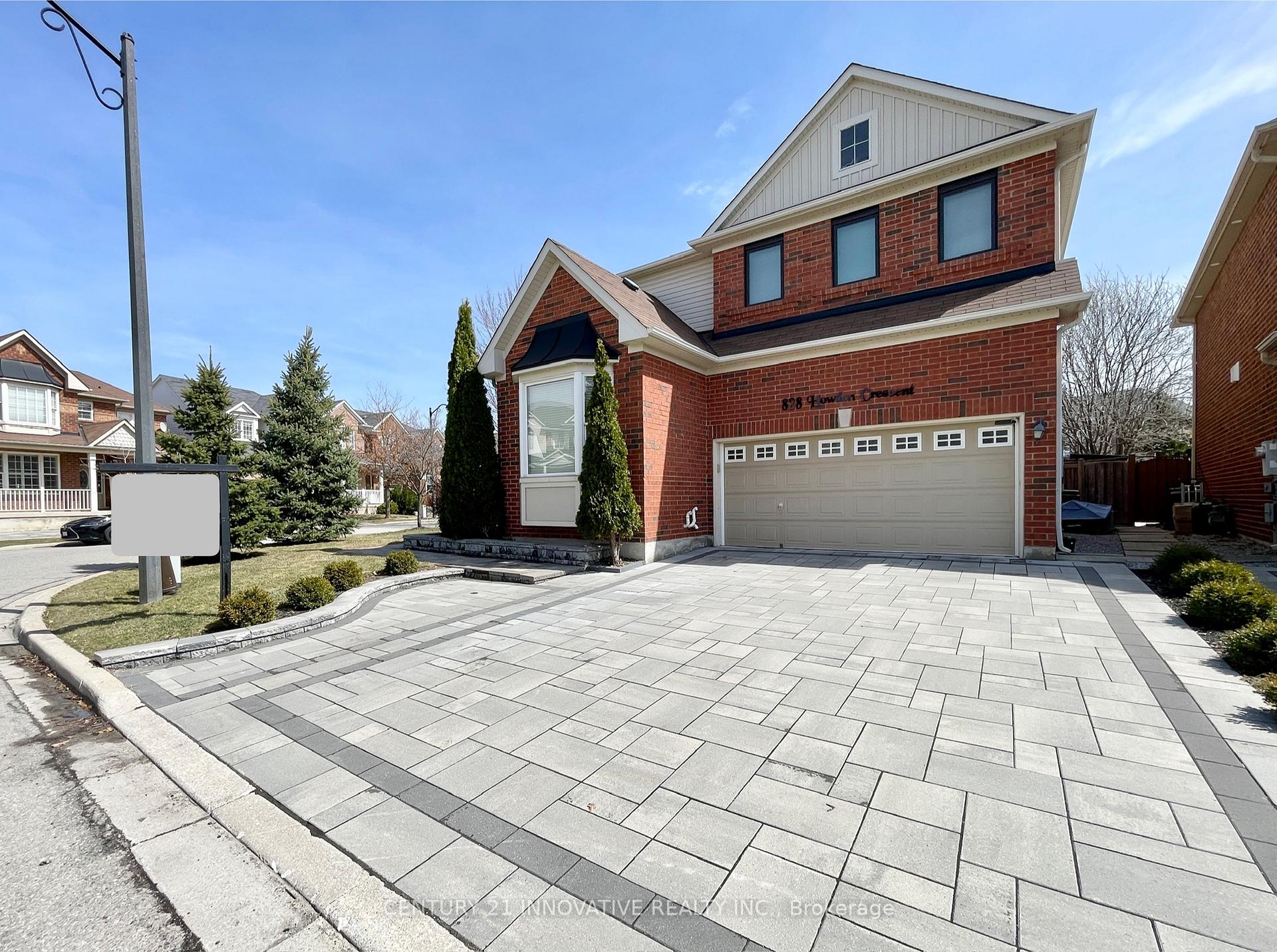 Photo 2 of 828 Howden Crescent, Milton, Coates — HOMEH