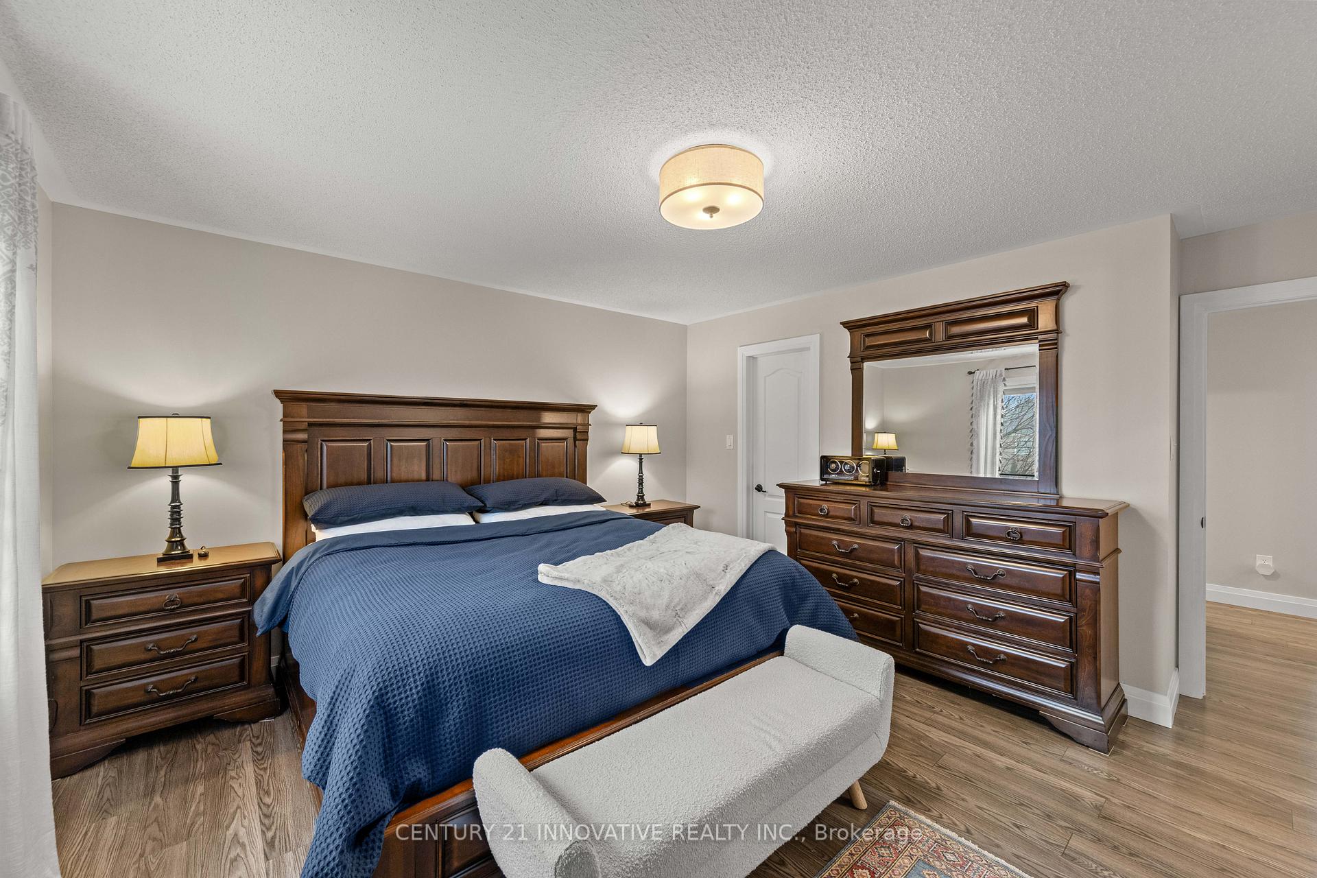 Photo 24 of 828 Howden Crescent, Milton, Coates — HOMEH