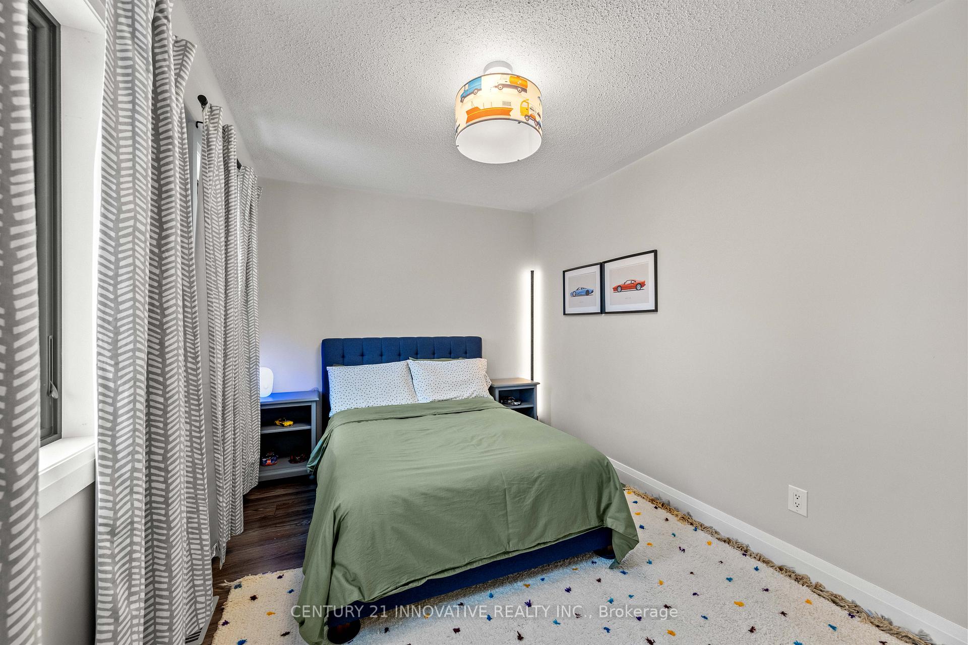 Photo 29 of 828 Howden Crescent, Milton, Coates — HOMEH