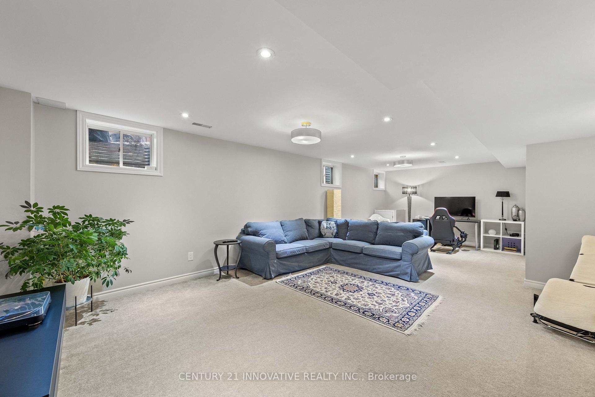 Photo 35 of 828 Howden Crescent, Milton, Coates — HOMEH