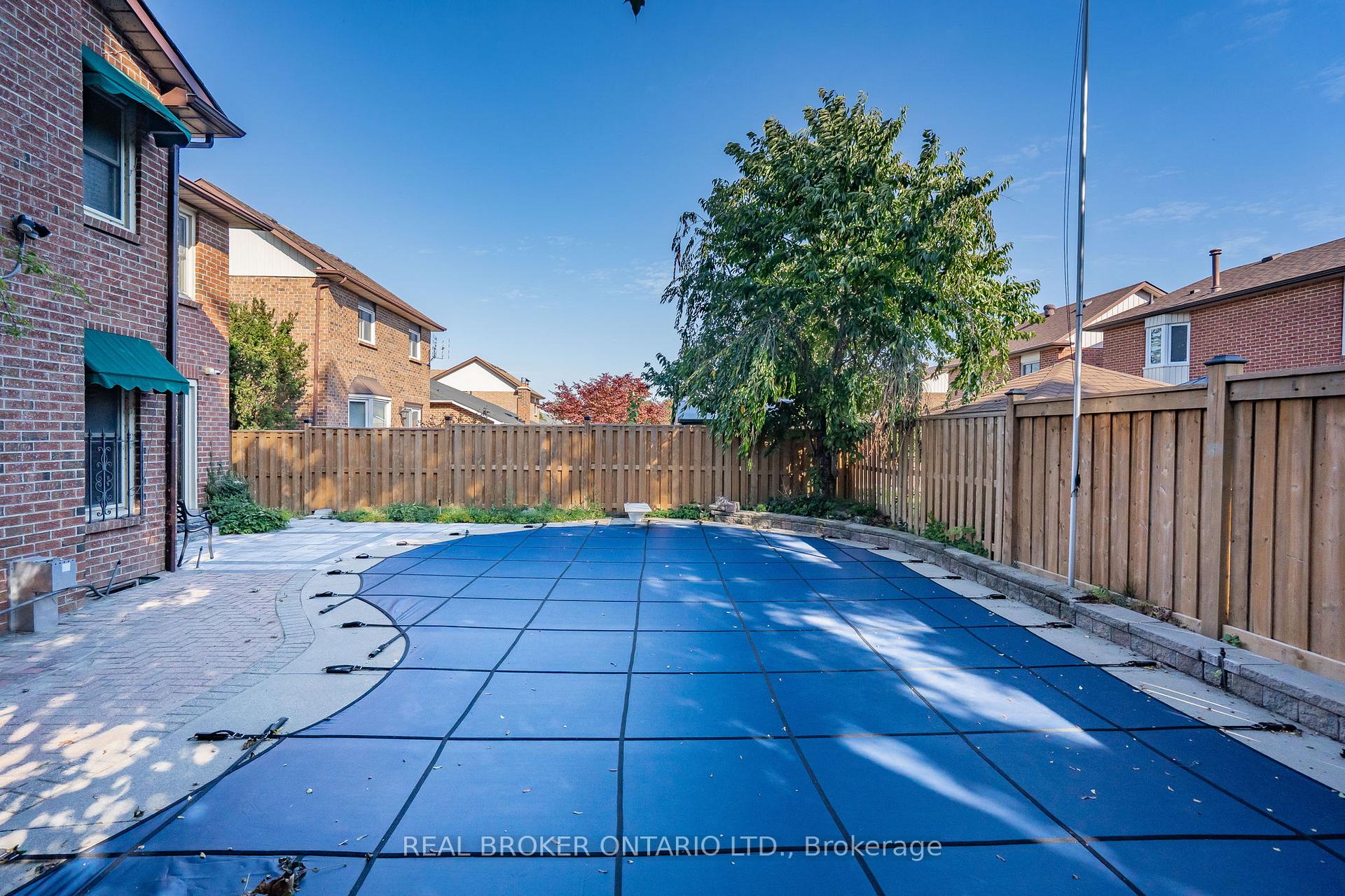 Photo 37 of 972 Gablehurst Crescent, Pickering, Liverpool — HOMEH