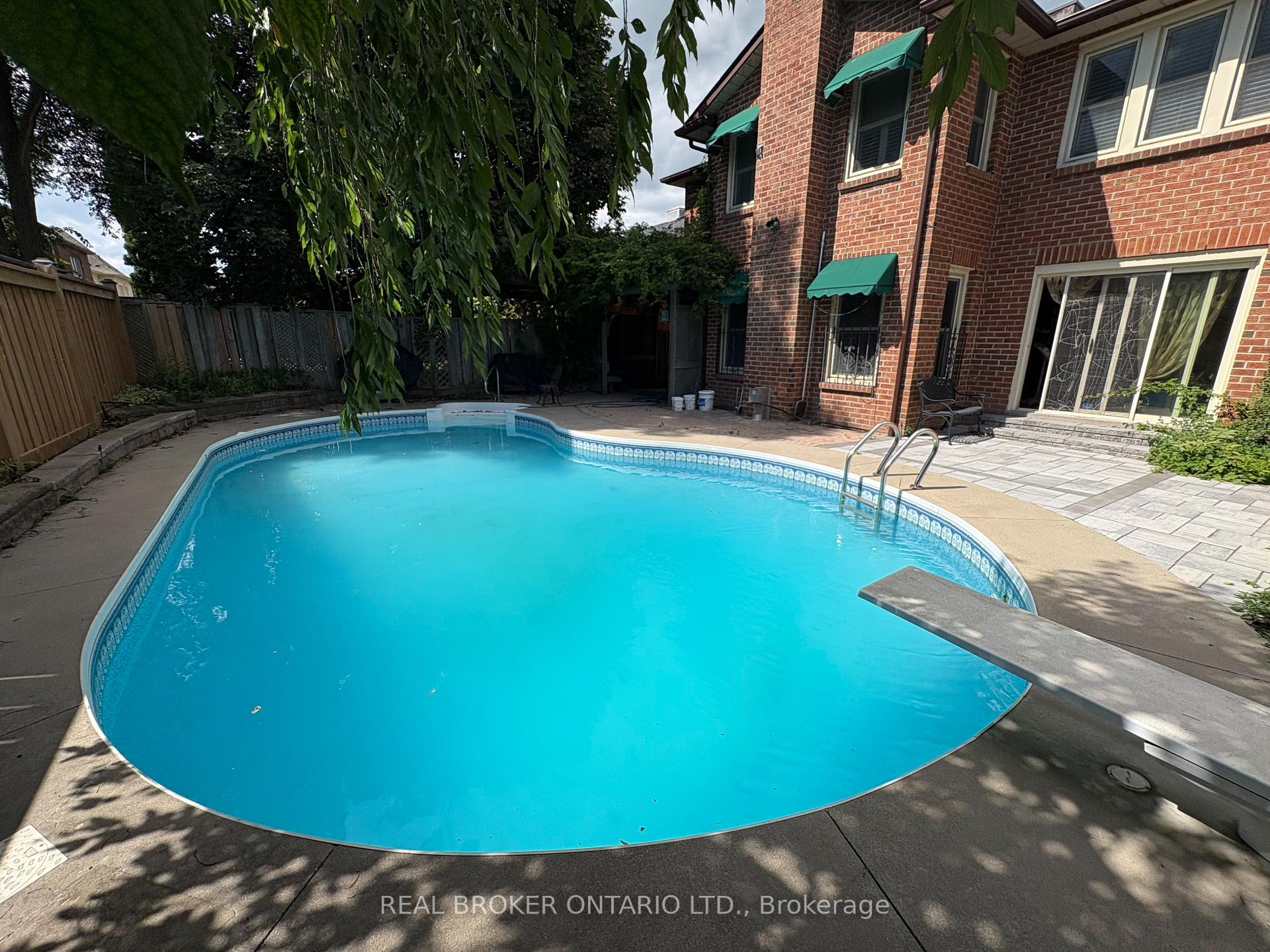 Photo 40 of 972 Gablehurst Crescent, Pickering, Liverpool — HOMEH