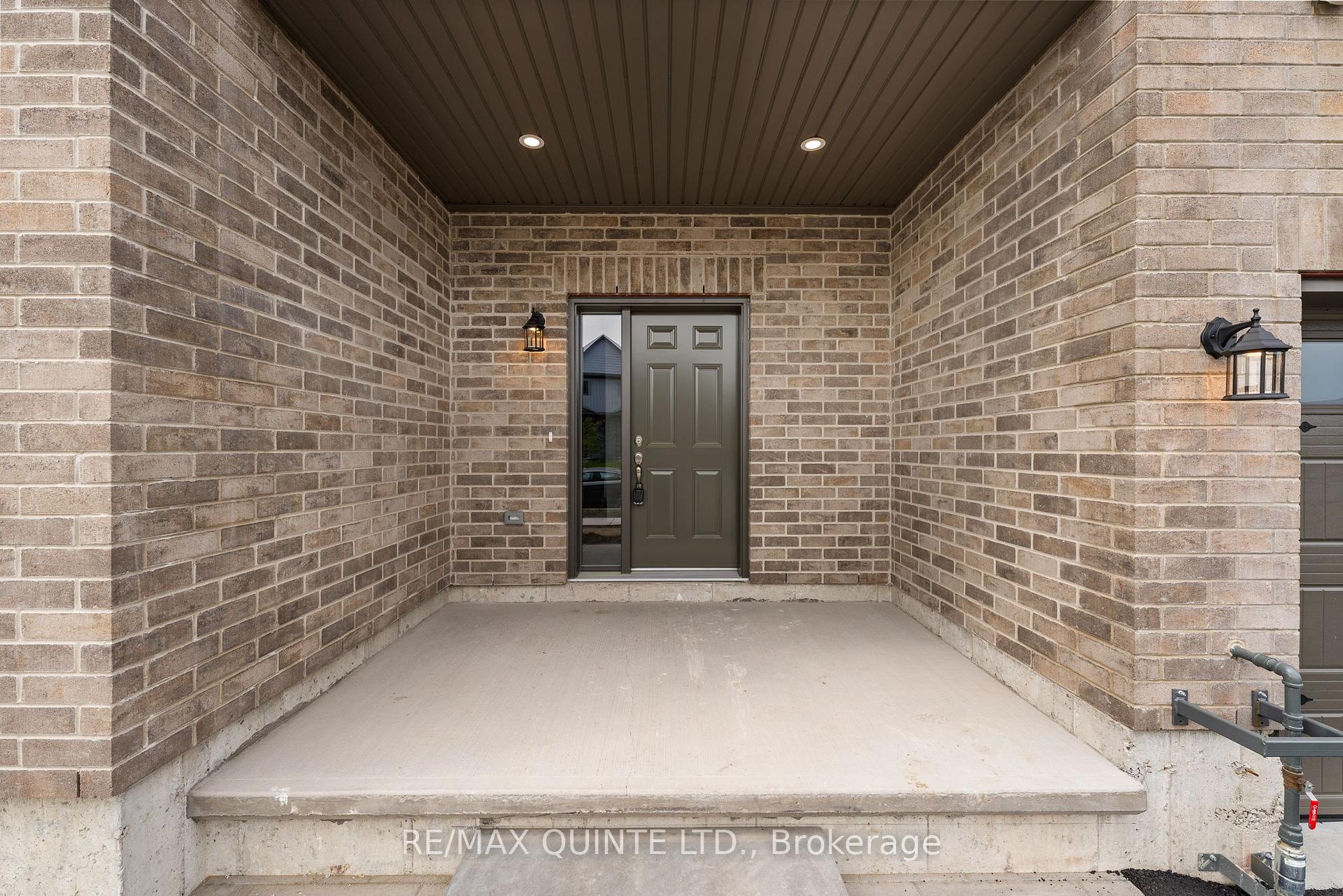 Photo 6 of 29 Markland Avenue, Prince Edward County, Picton Ward — HOMEH