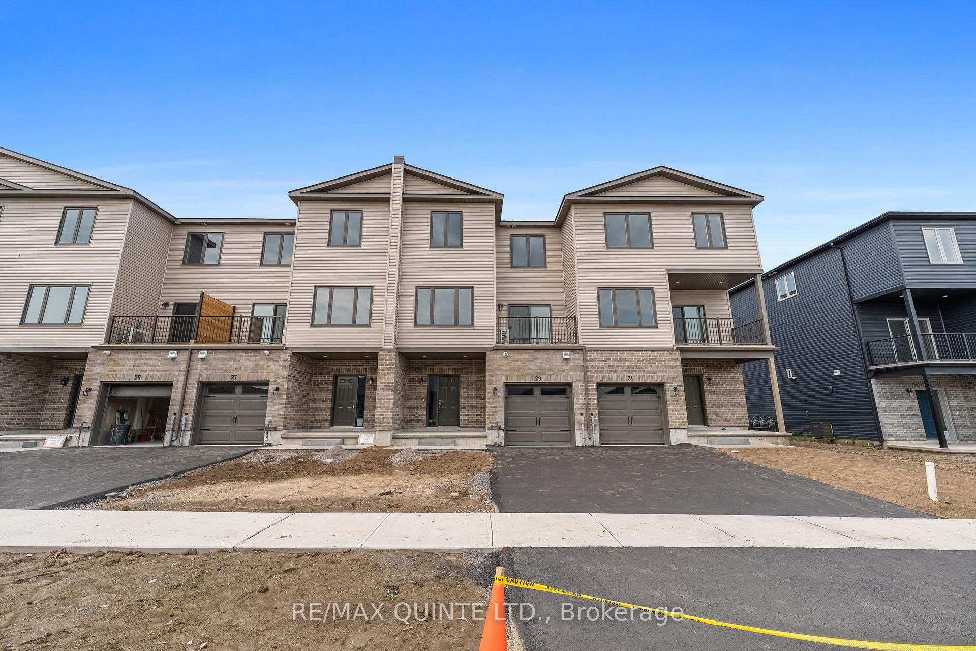 Photo 7 of 29 Markland Avenue, Prince Edward County, Picton Ward — HOMEH