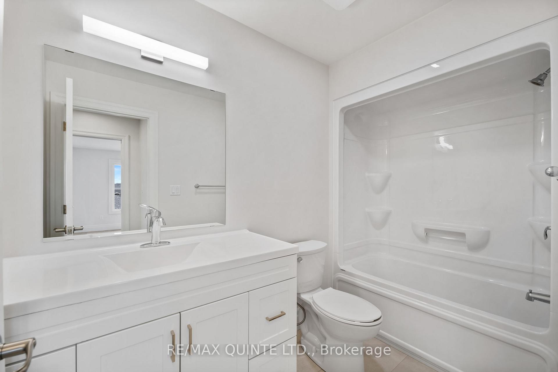 Photo 20 of 29 Markland Avenue, Prince Edward County, Picton Ward — HOMEH