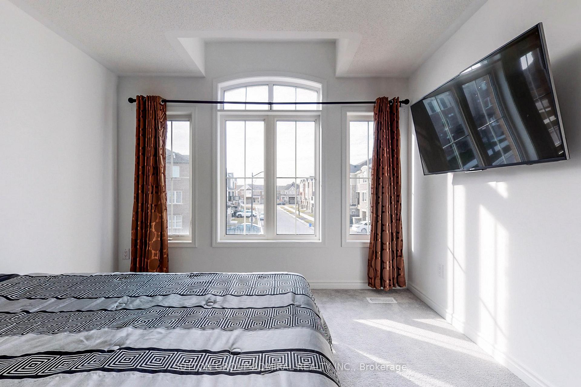 Photo 20 of Unit (Main+2nd Floor), 808 Sumac Crescent, Milton, Cobban — HOMEH