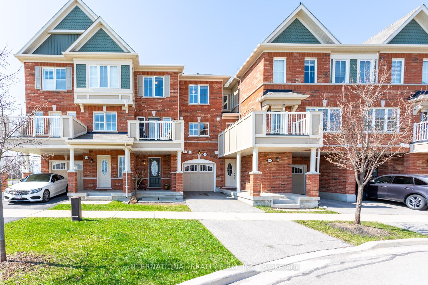 Front of 1596 Leblanc Court